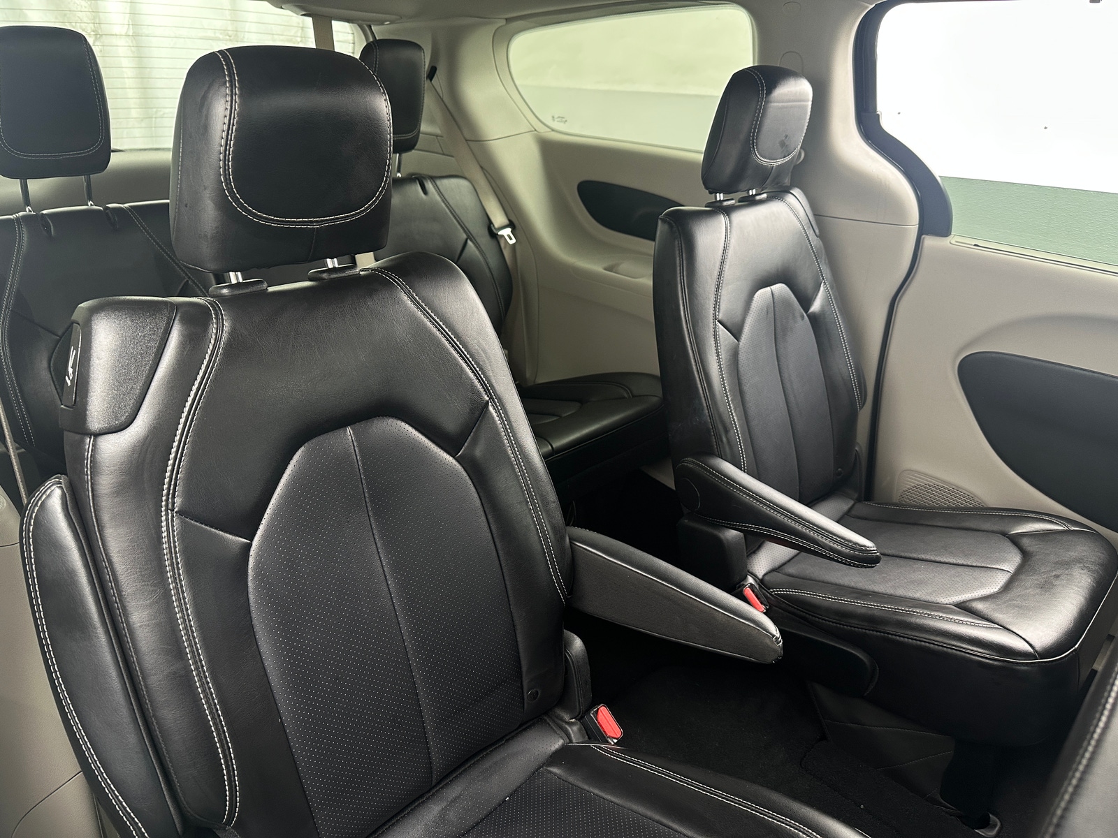 Thumbnail: 2024 Chrysler Pacifica - 5