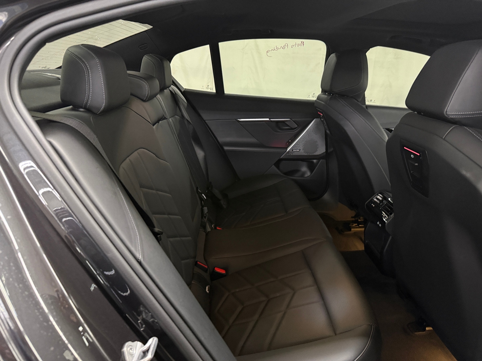 Thumbnail: 2024 BMW 5 Series - 5