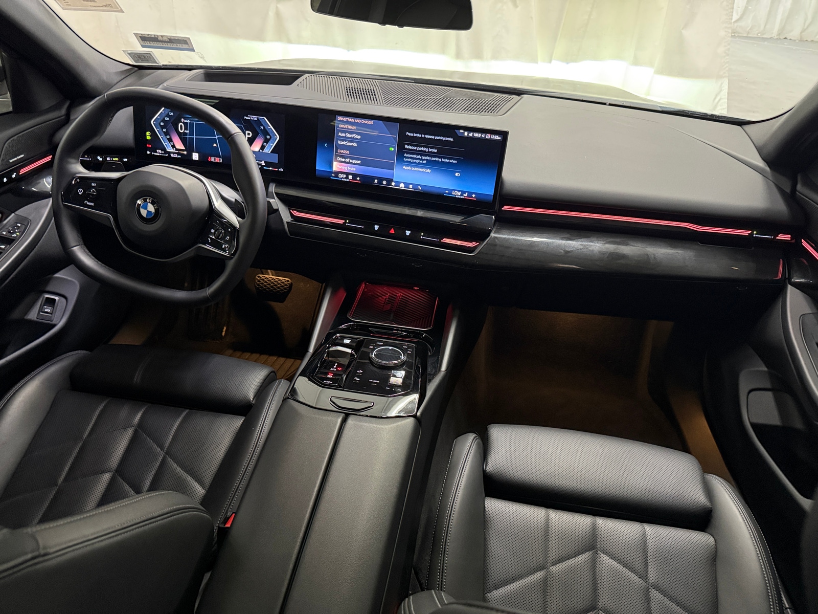 Thumbnail: 2024 BMW 5 Series - 2