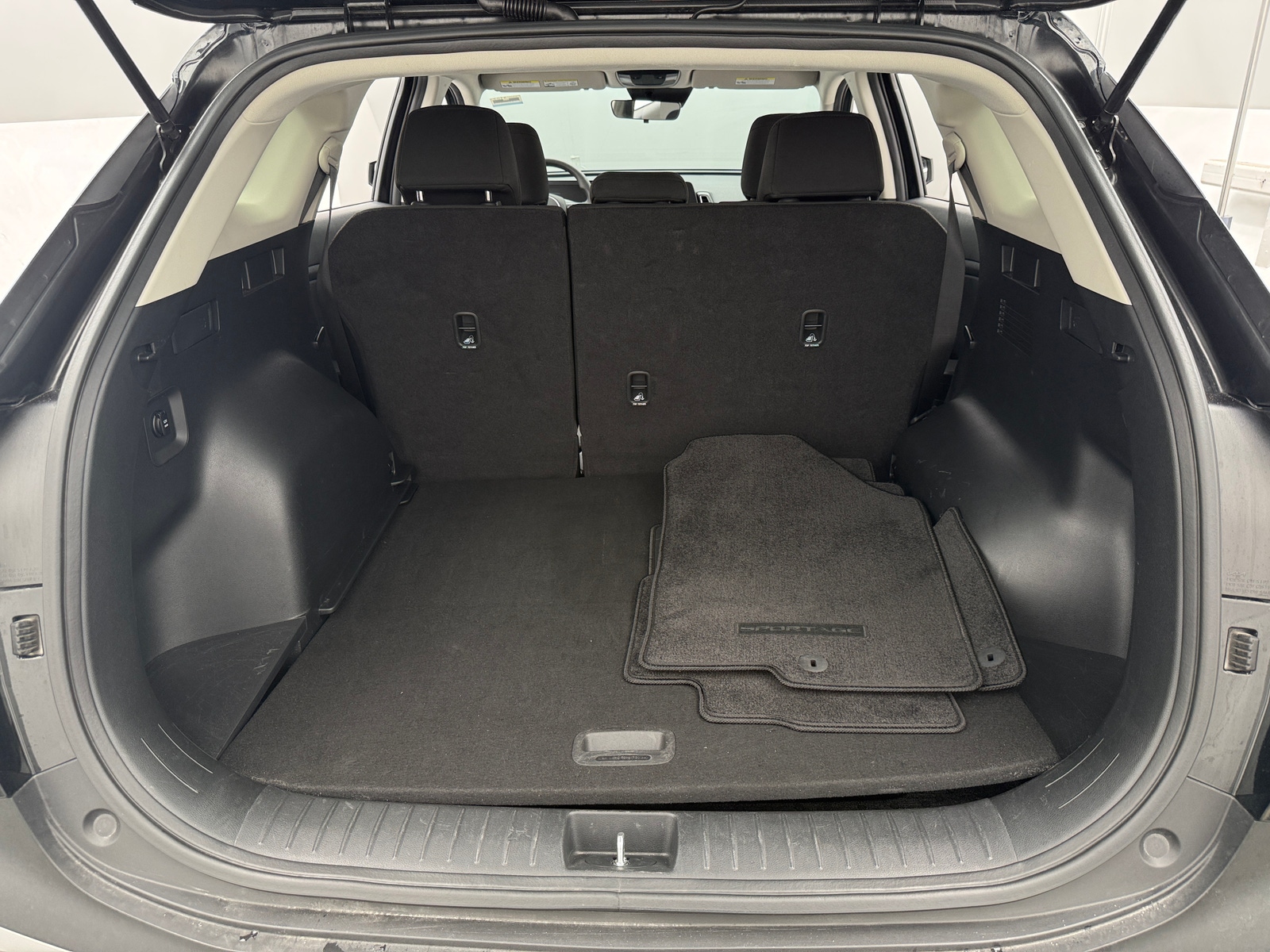 Thumbnail: 2025 Kia Sportage - 7