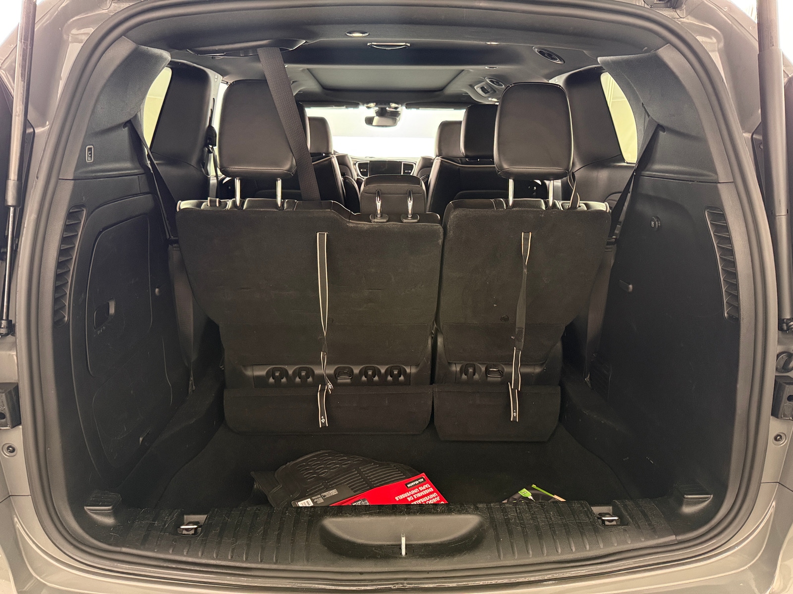 Thumbnail: 2022 Chrysler Pacifica - 6