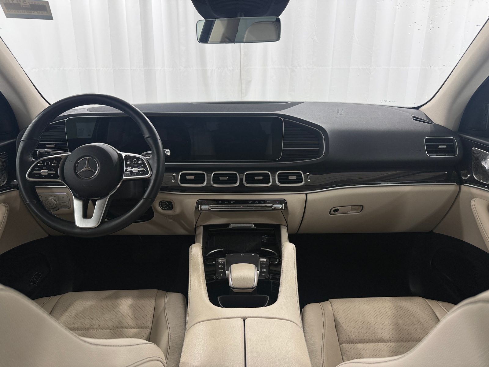 Thumbnail: 2023 Mercedes-Benz GLE - 2