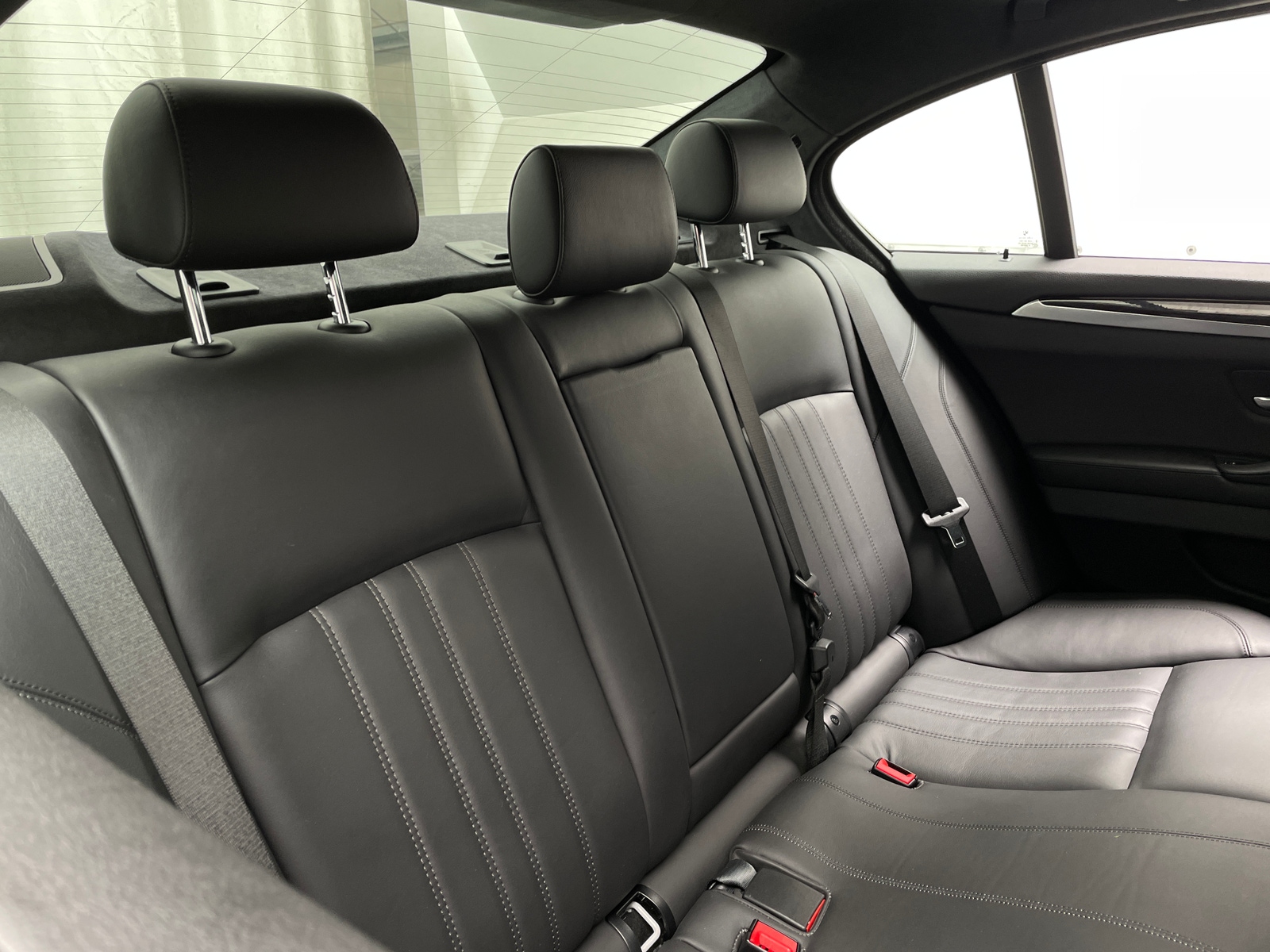 Thumbnail: 2013 BMW M5 - 5