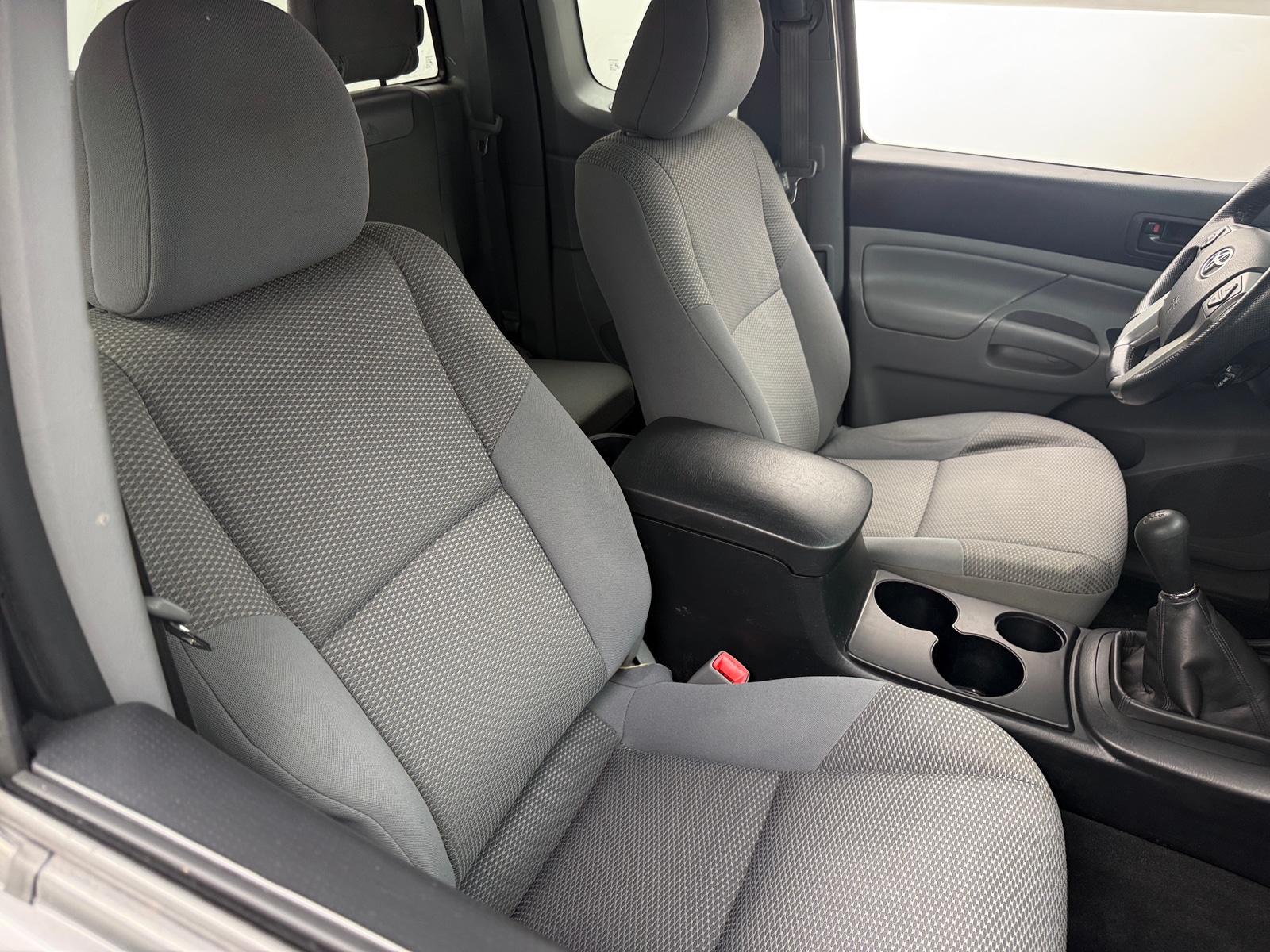 Thumbnail: 2015 Toyota Tacoma - 2