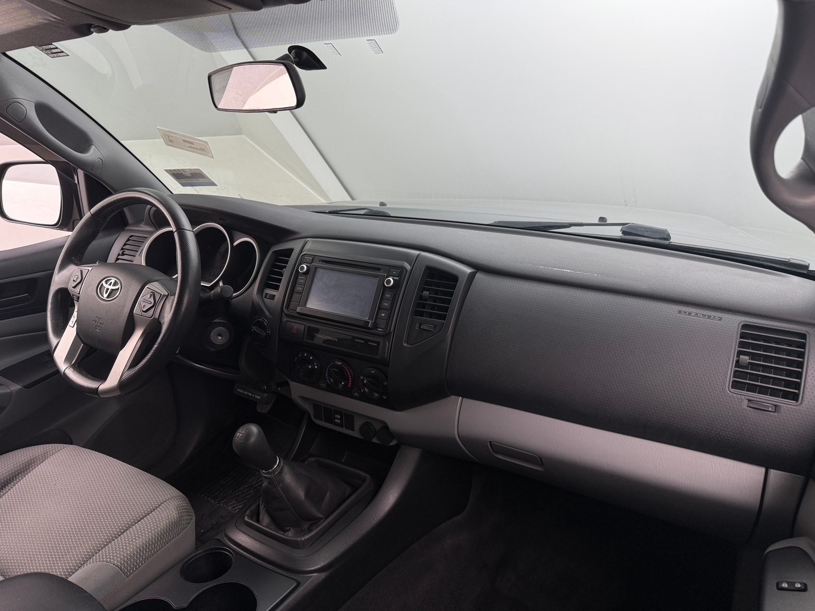 Thumbnail: 2015 Toyota Tacoma - 3