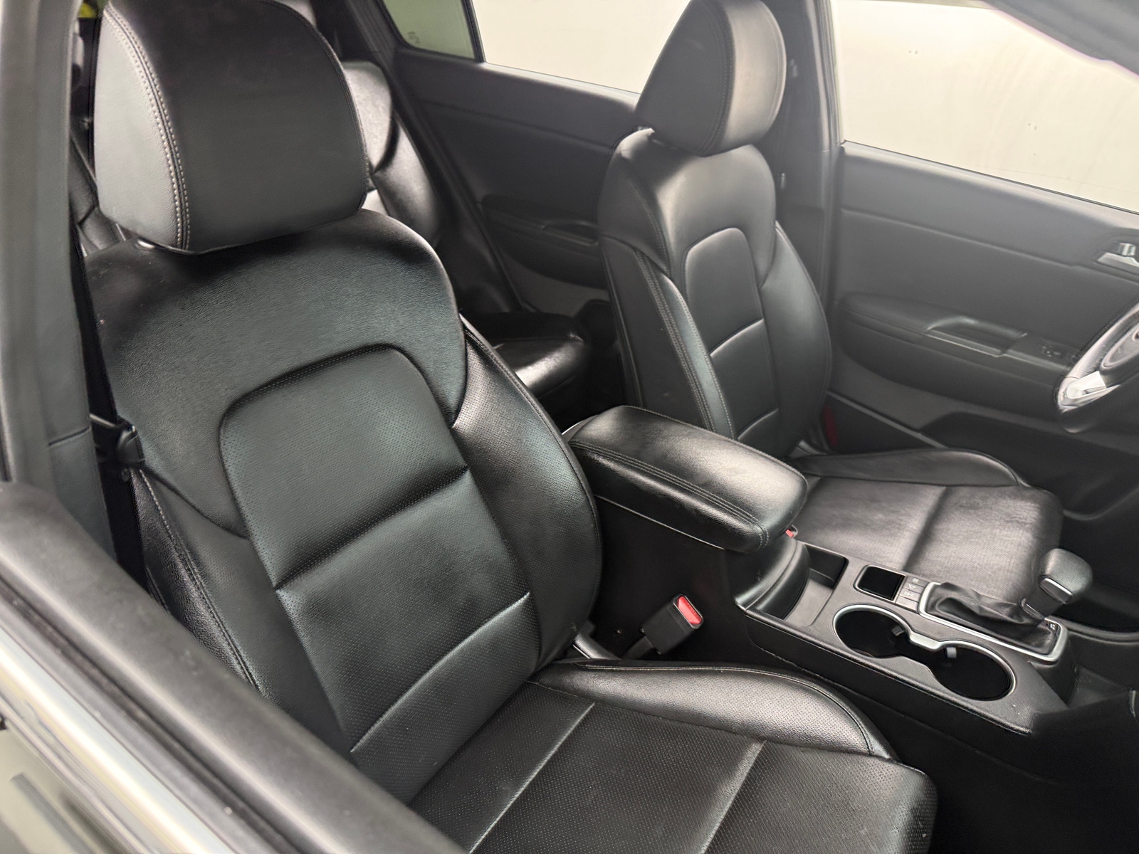 Thumbnail: 2020 Kia Sportage - 2