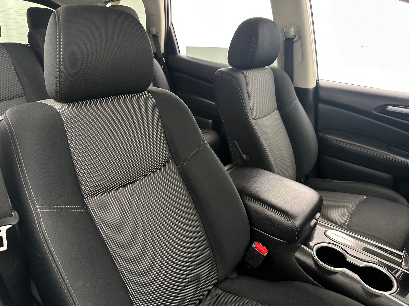 Thumbnail: 2018 Nissan Pathfinder - 2