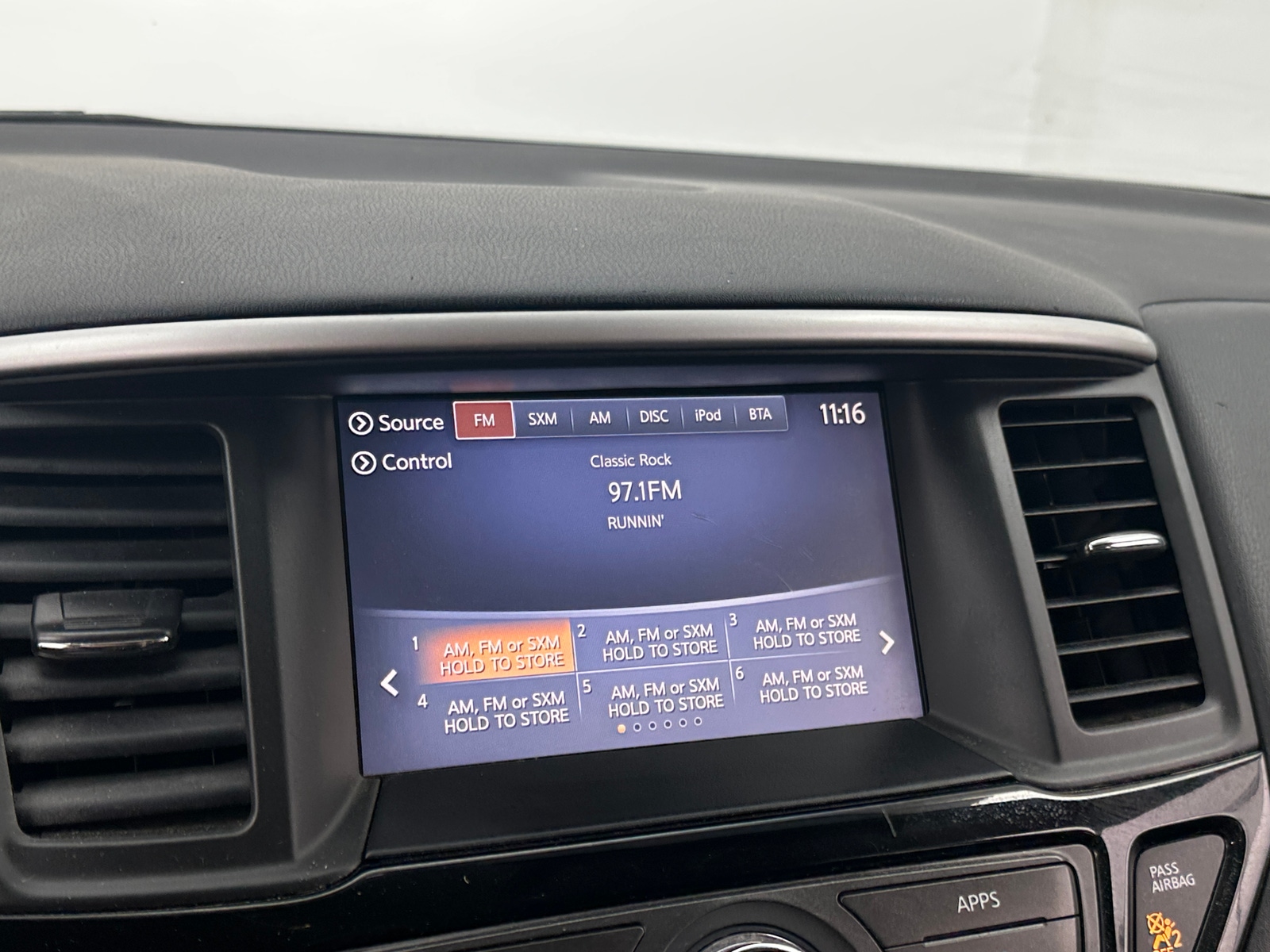 Thumbnail: 2018 Nissan Pathfinder - 4