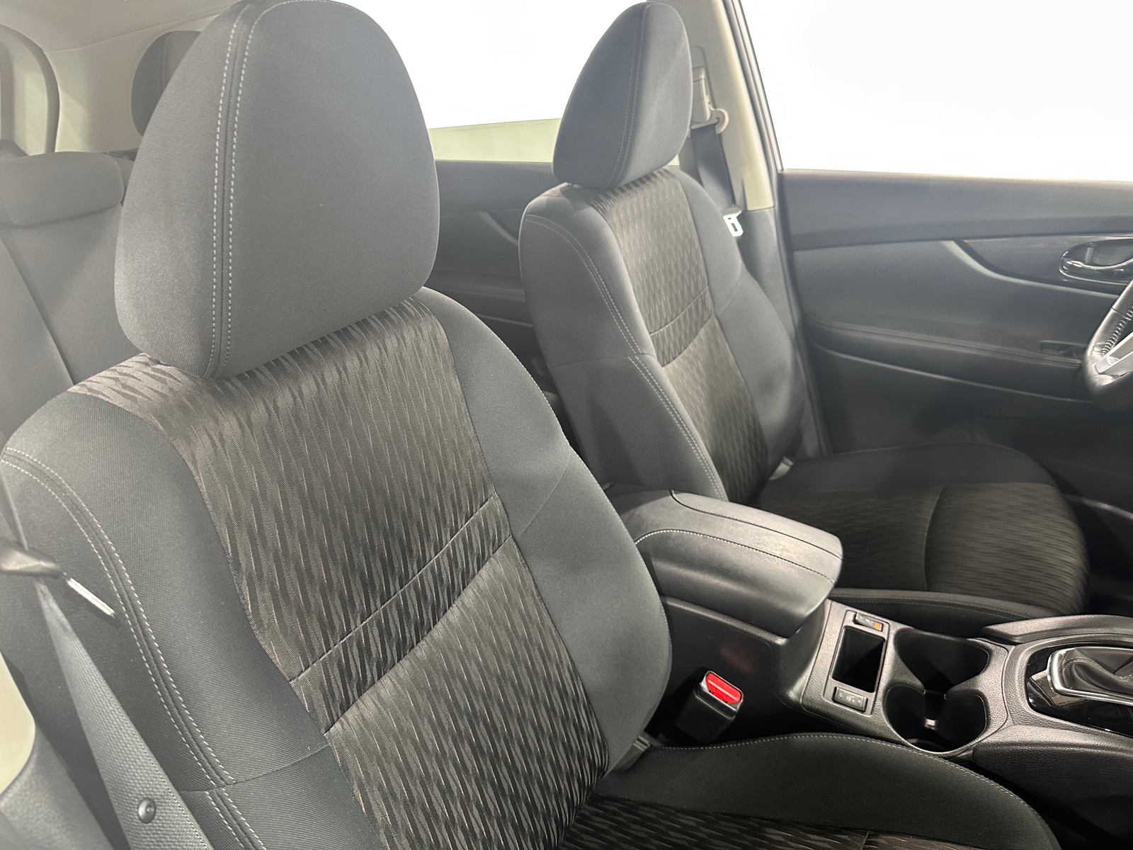 Thumbnail: 2018 Nissan Rogue - 2