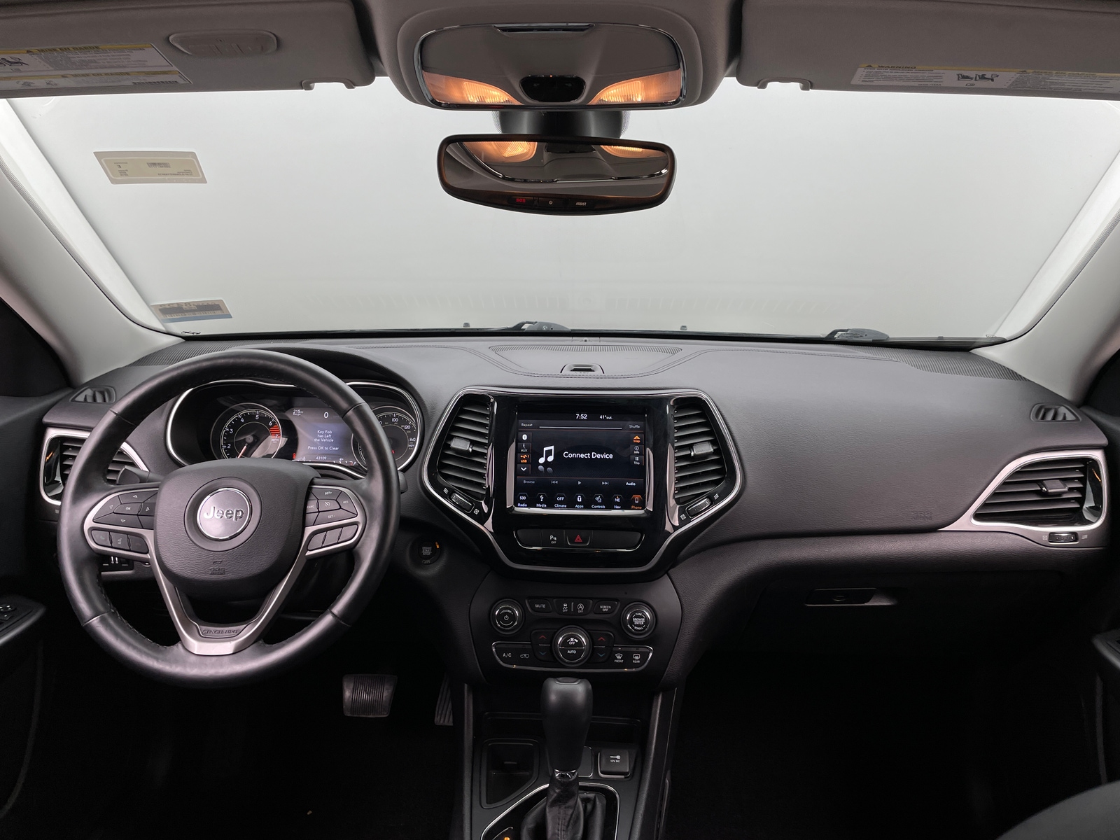 Thumbnail: 2019 Jeep Cherokee - 2