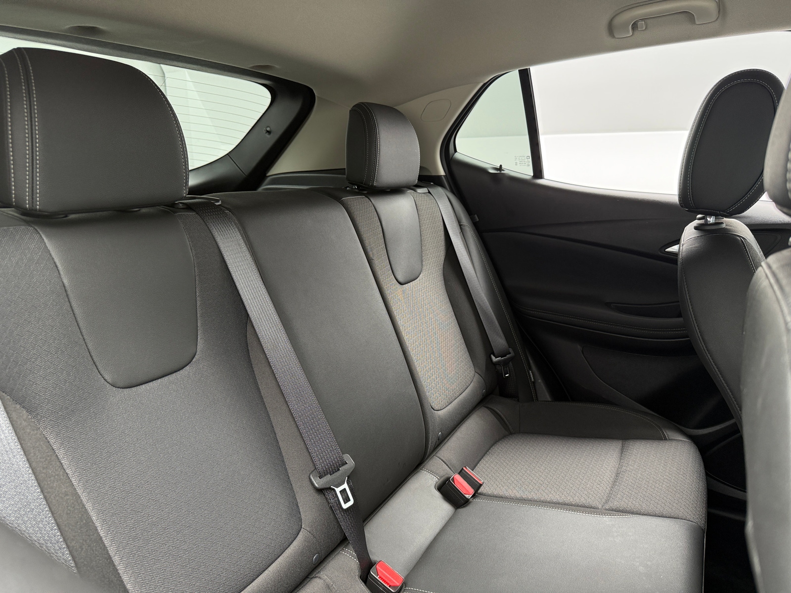 Thumbnail: 2025 Buick Encore GX - 5