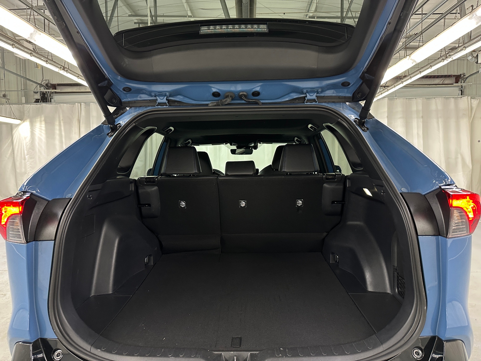 Thumbnail: 2024 Toyota RAV4 - 6