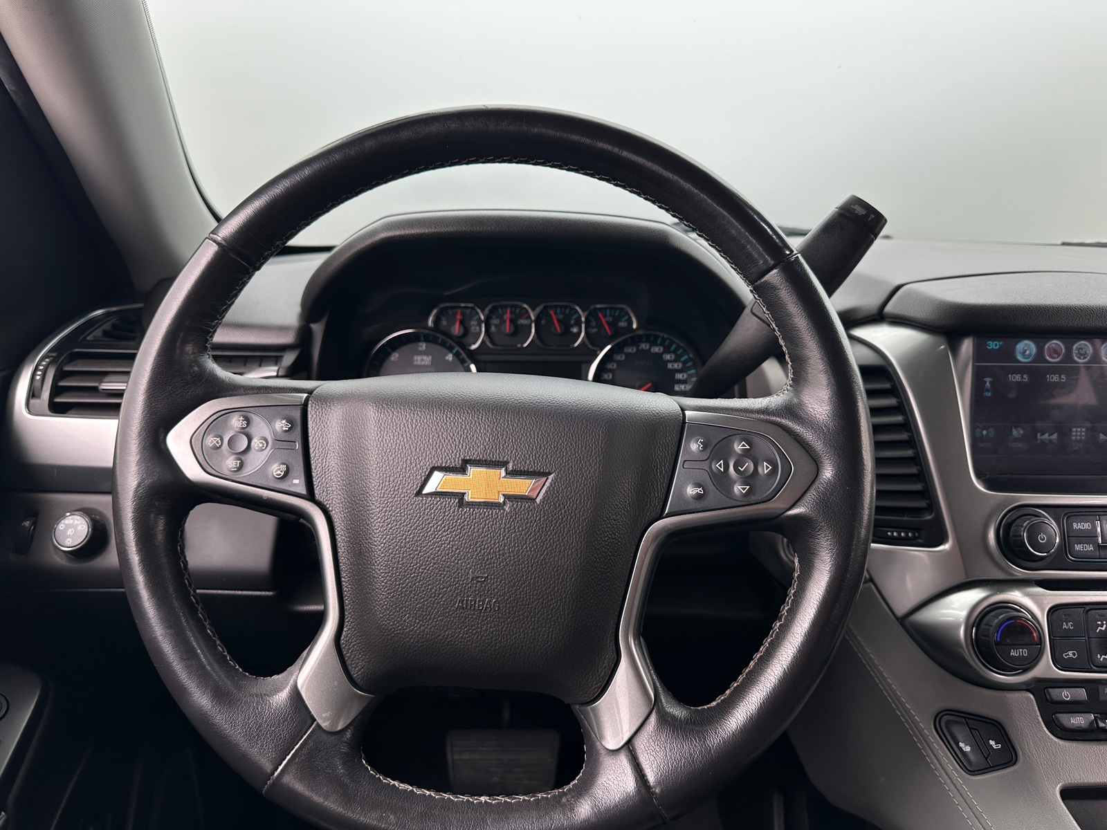 Thumbnail: 2020 Chevrolet Tahoe - 4