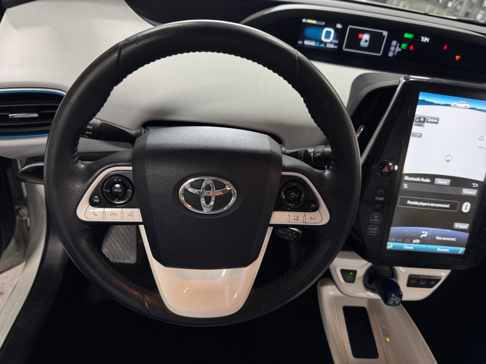 Thumbnail: 2017 Toyota Prius Prime - 5