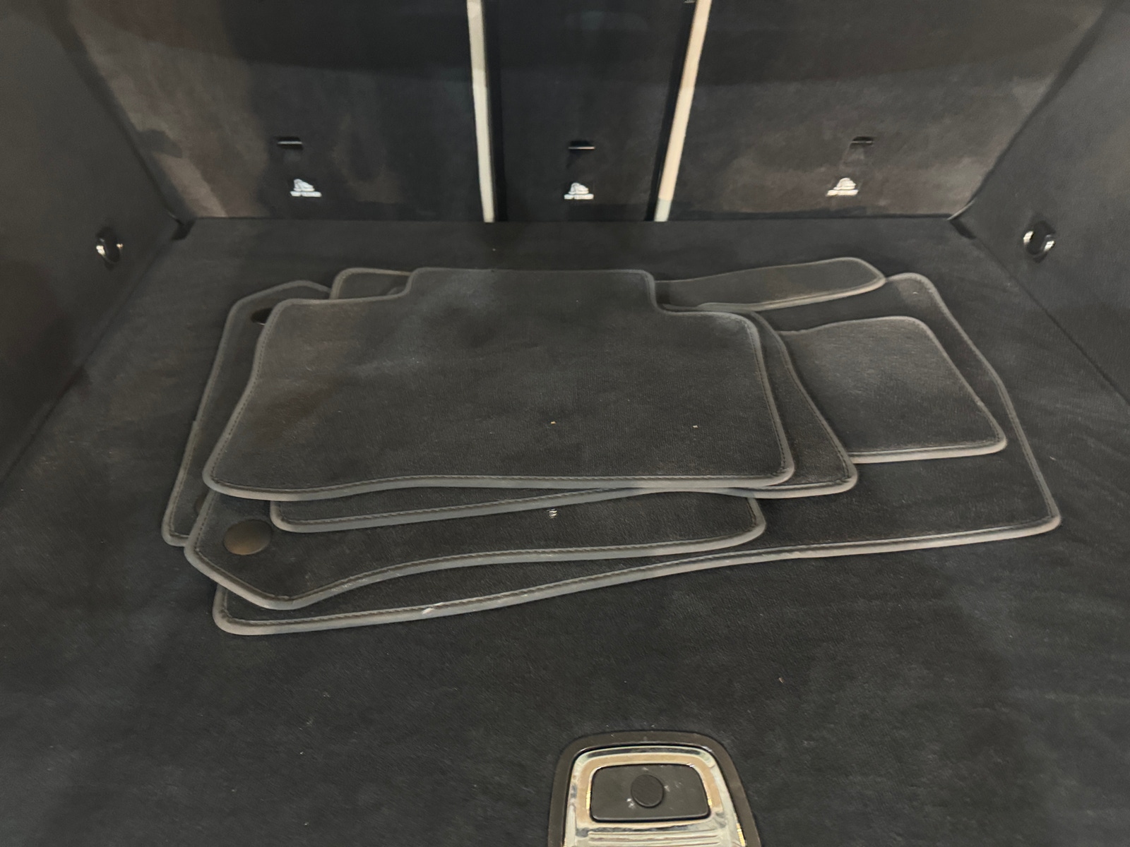 Thumbnail: 2022 Mercedes-Benz GLC - 6