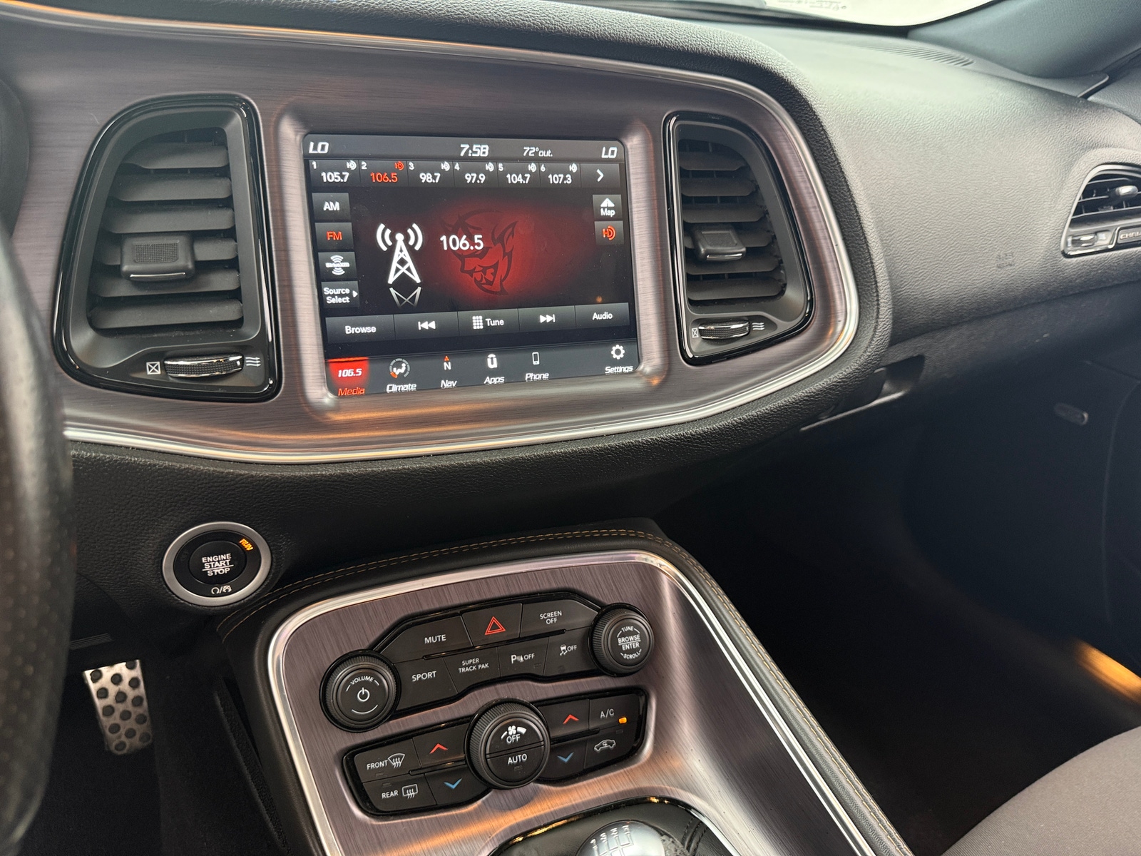 Thumbnail: 2019 Dodge Challenger - 3