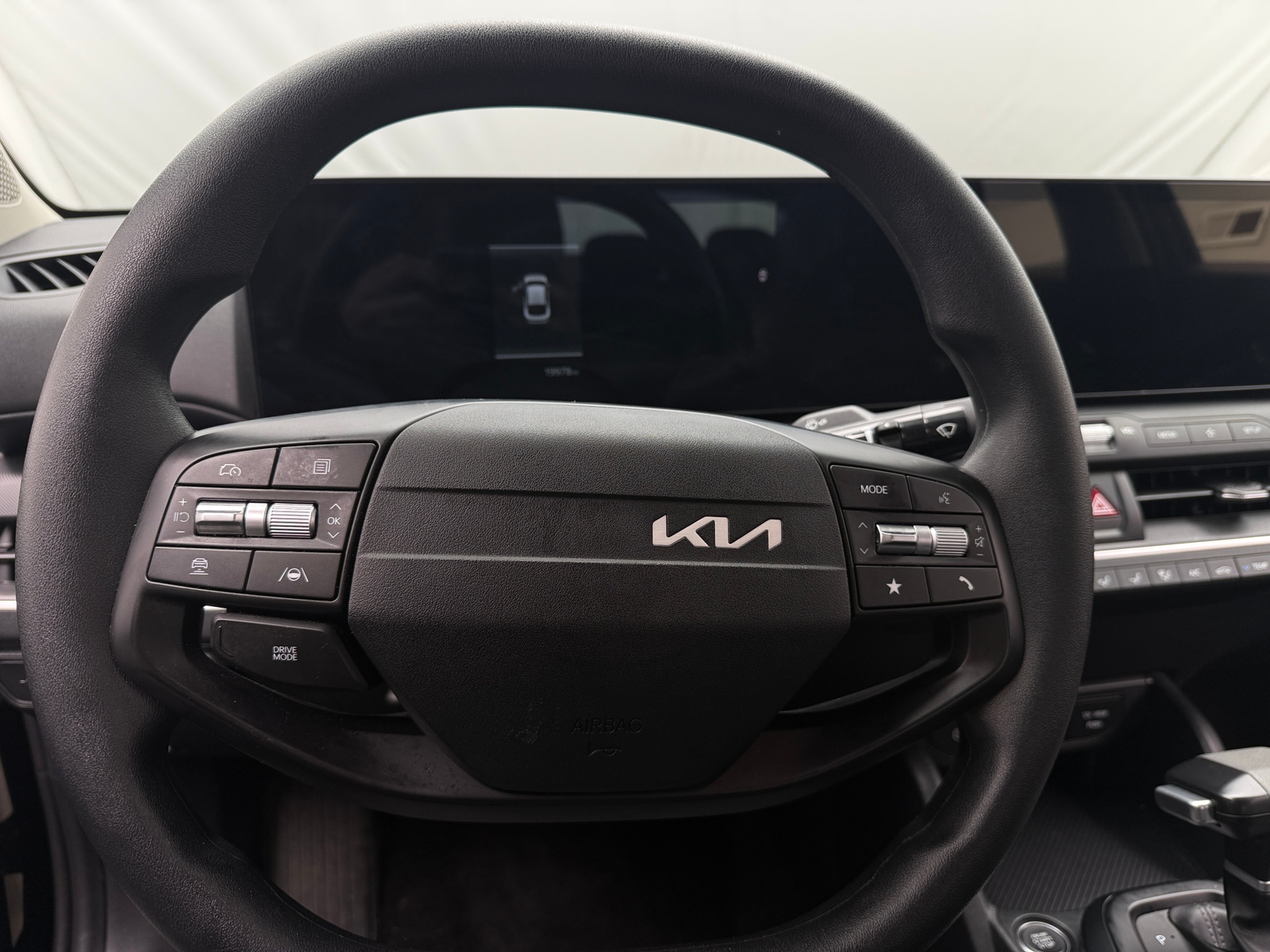 Thumbnail: 2025 Kia K4 - 5