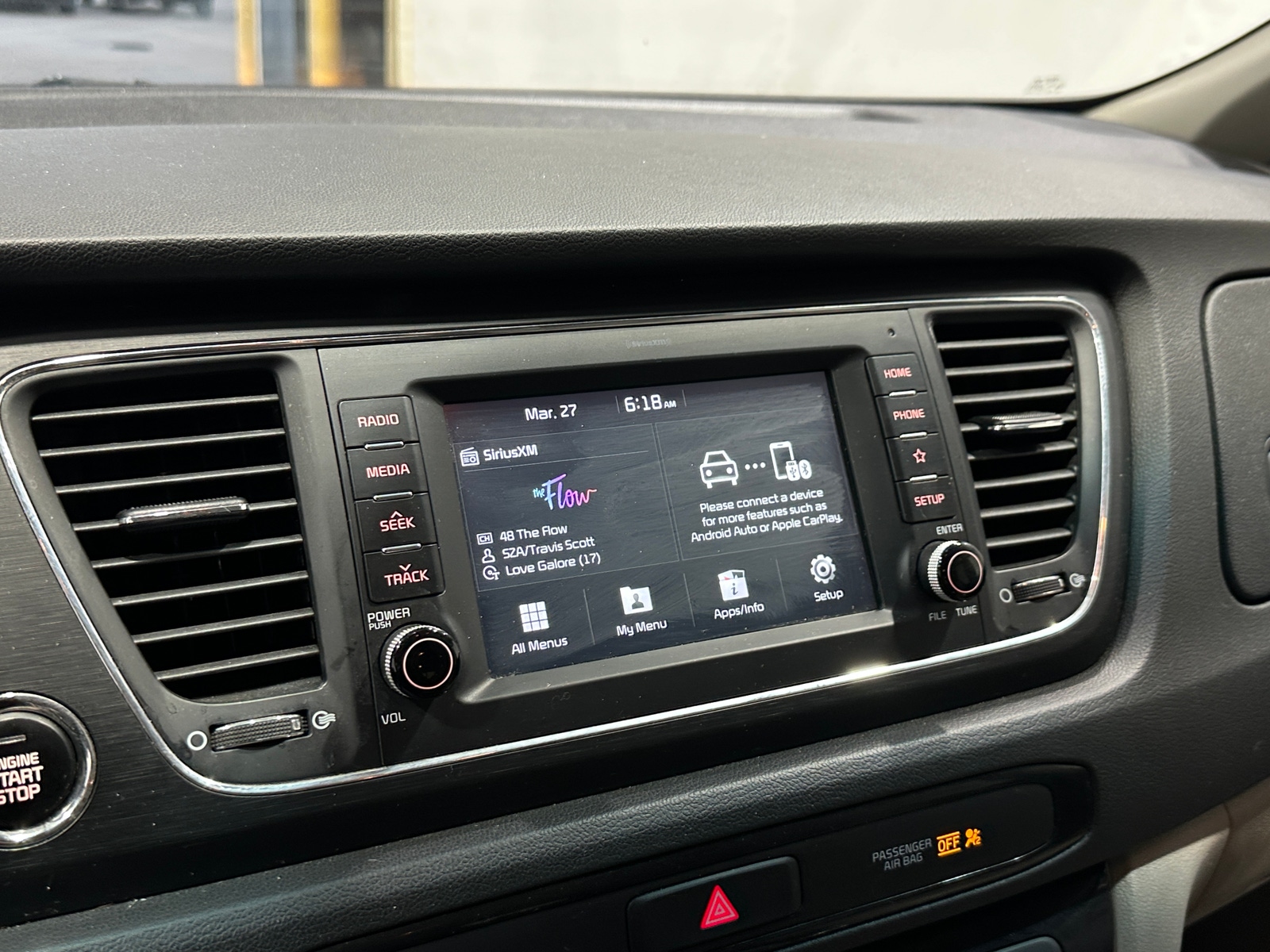 Thumbnail: 2021 Kia Sedona - 3