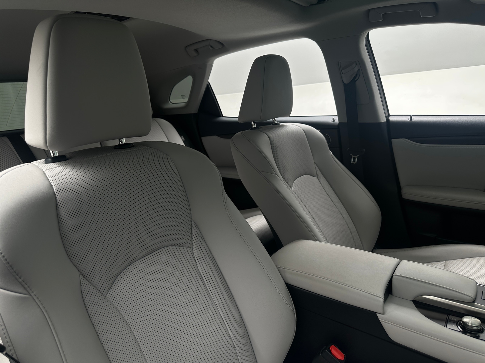 Thumbnail: 2021 Lexus RX - 2