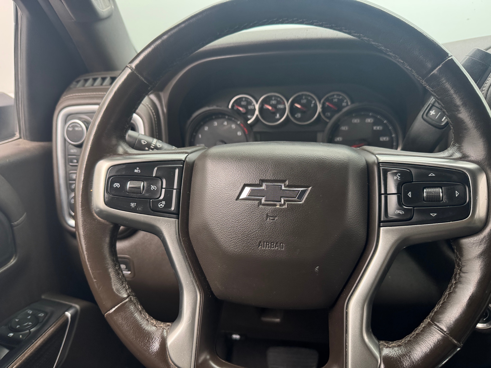 Thumbnail: 2020 Chevrolet Silverado 1500 - 5