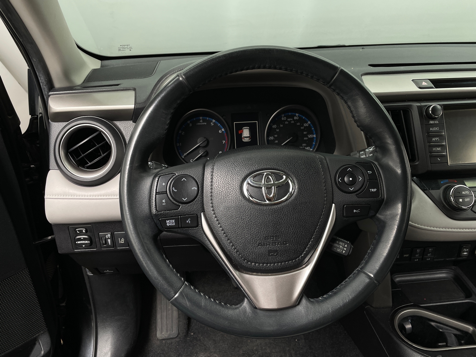 Thumbnail: 2018 Toyota RAV4 - 5