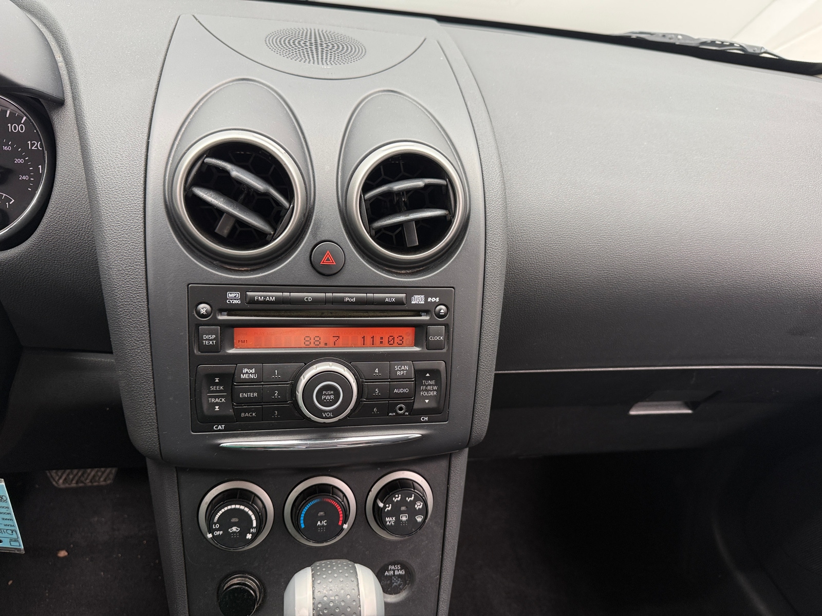 Thumbnail: 2013 Nissan Rogue - 4