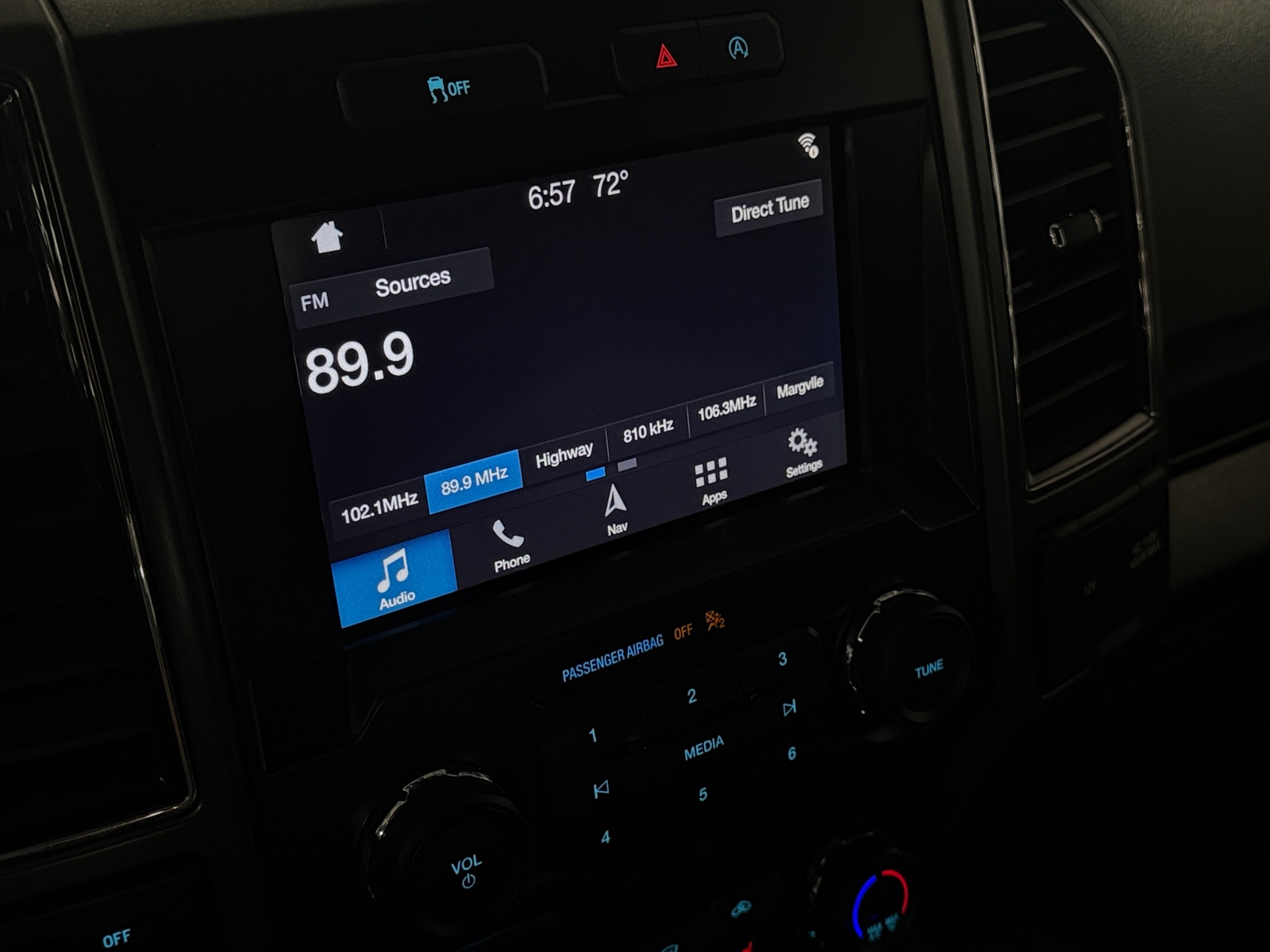 Thumbnail: 2019 Ford Econoline - 4