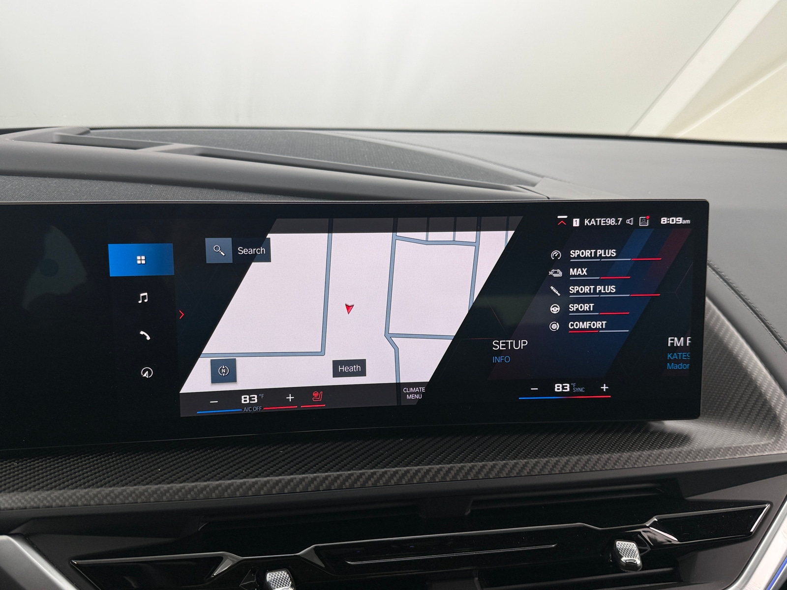 Thumbnail: 2023 BMW XM - 3