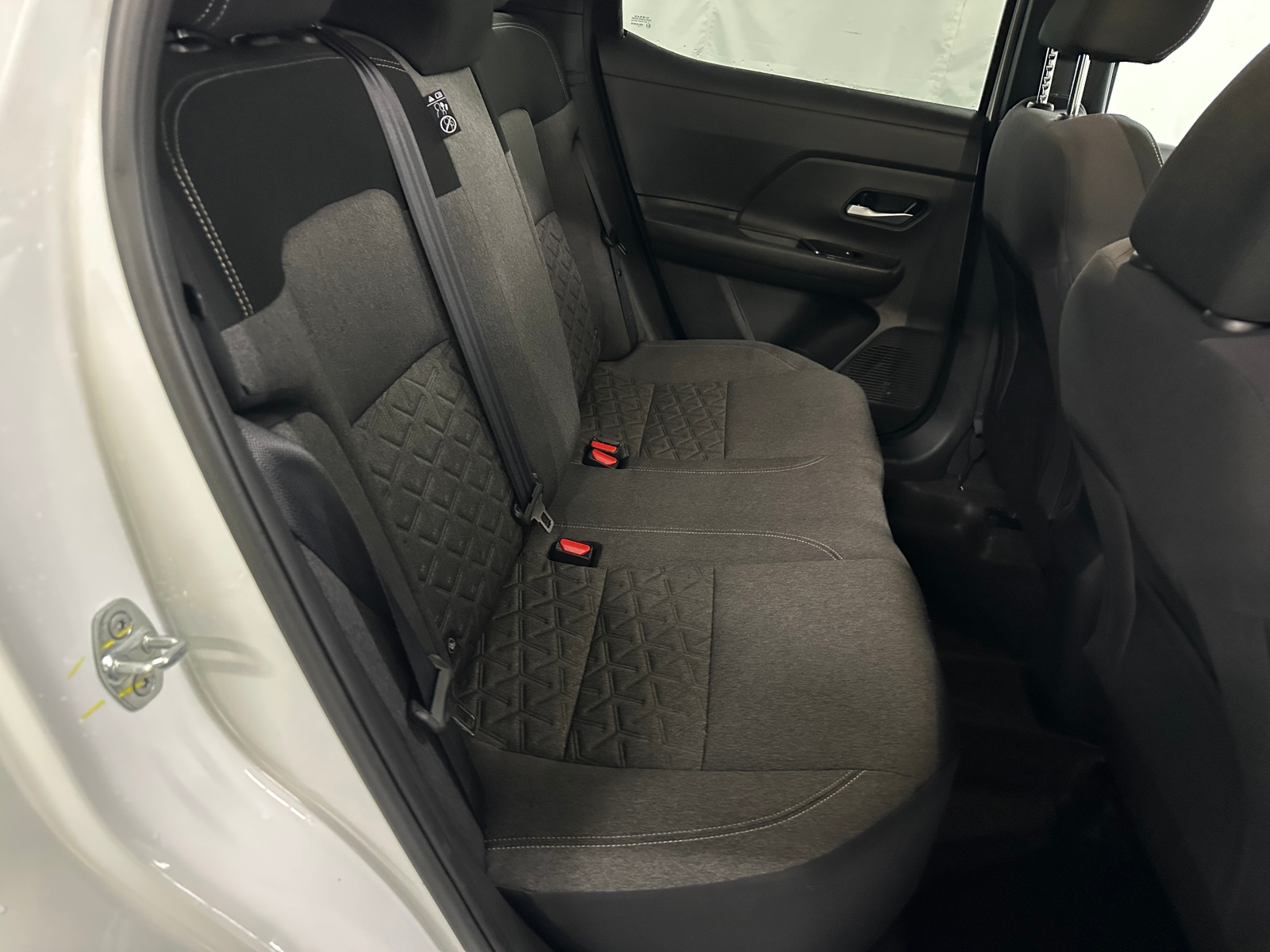 Thumbnail: 2025 Nissan Kicks - 6