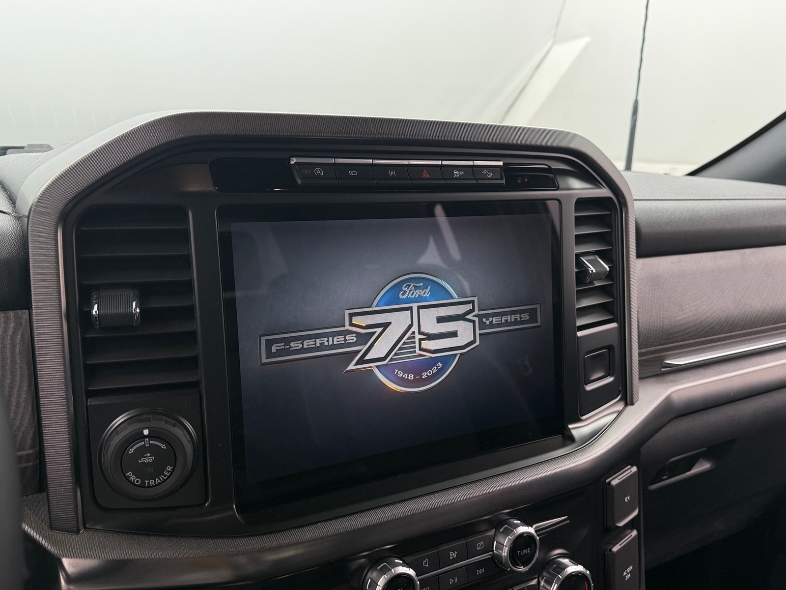 Thumbnail: 2023 Ford Econoline - 3