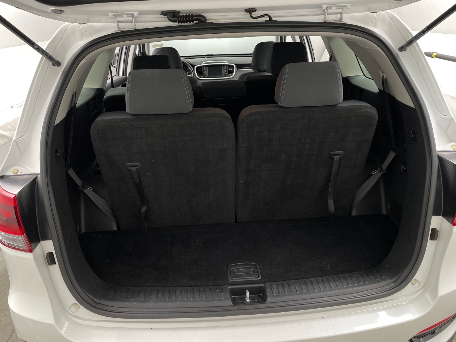 Thumbnail: 2019 Kia Sorento - 7