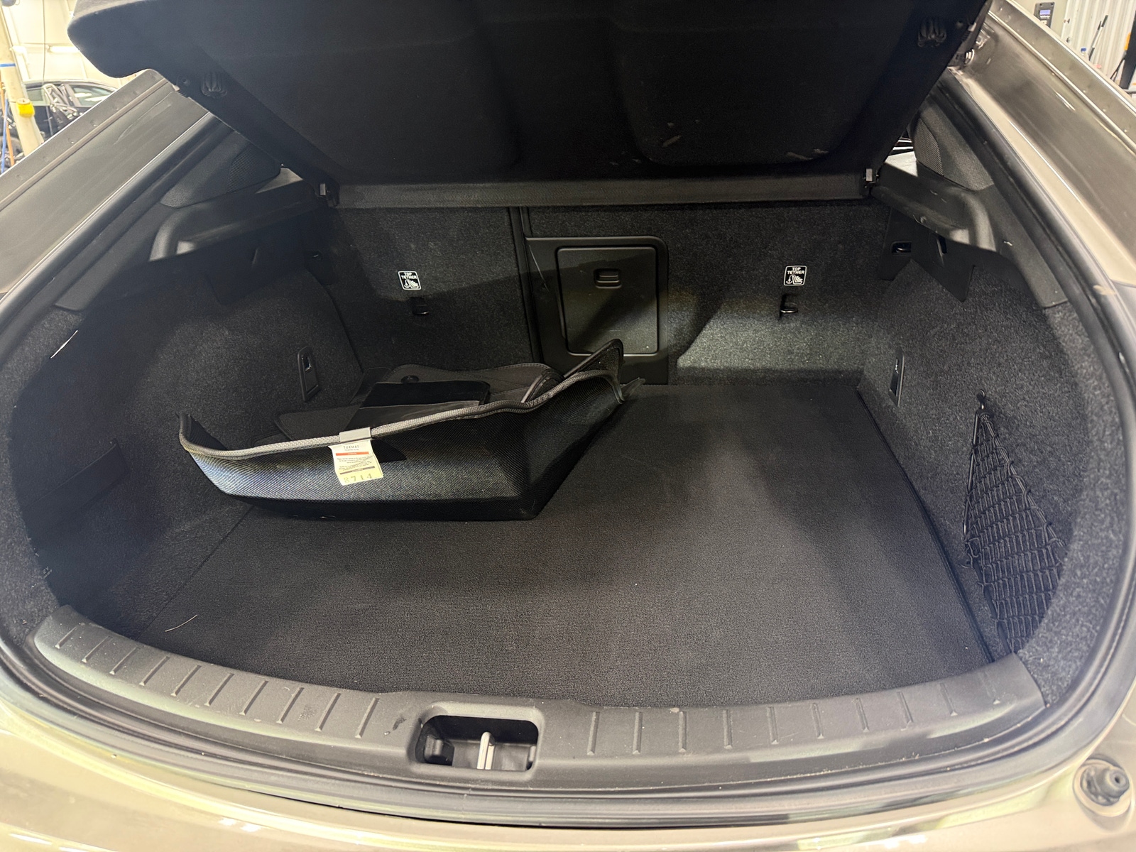 Thumbnail: 2021 Polestar 2 - 7