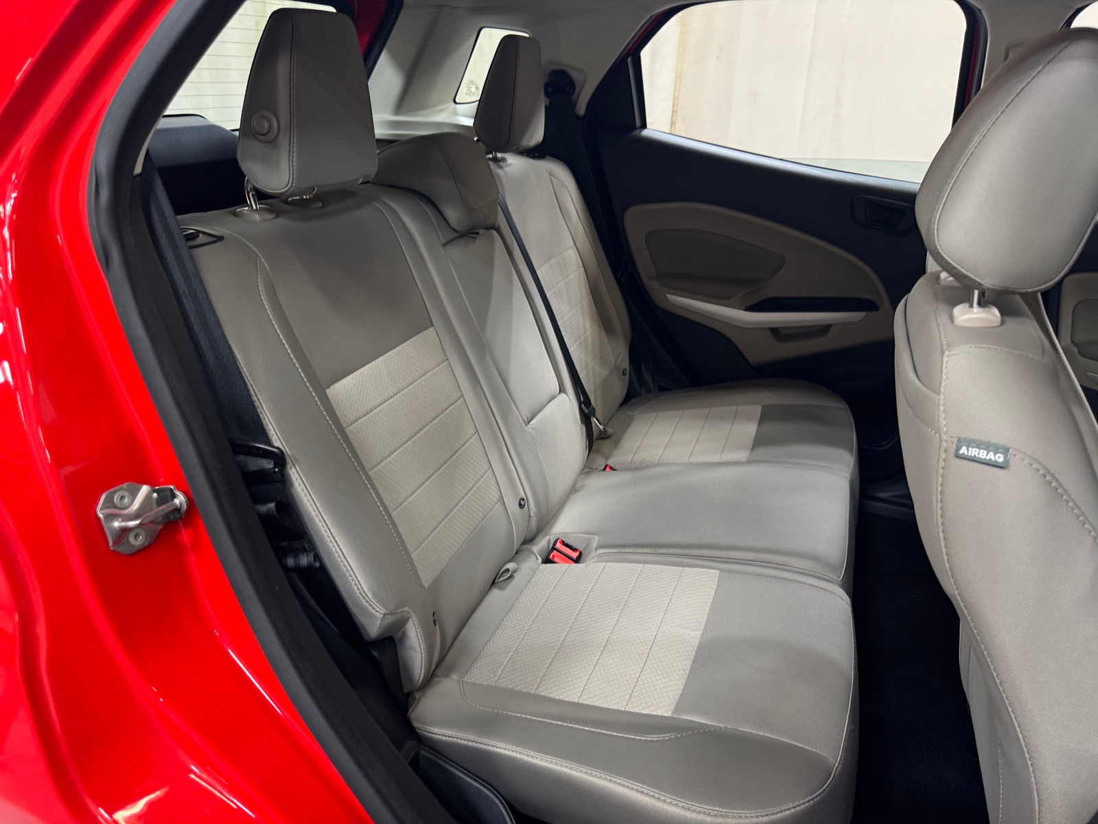 Thumbnail: 2021 Ford EcoSport - 6