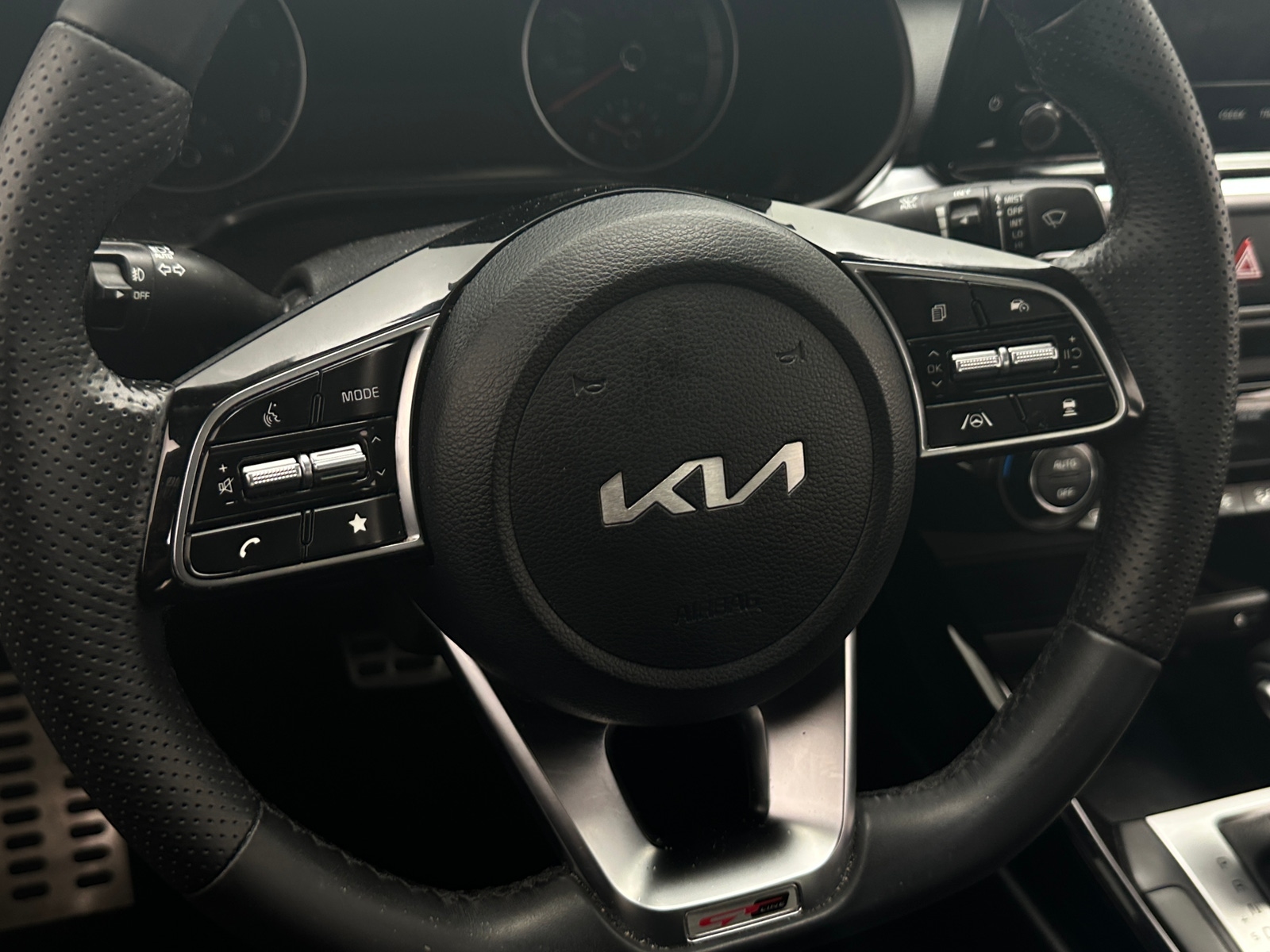 Thumbnail: 2023 Kia Forte - 5