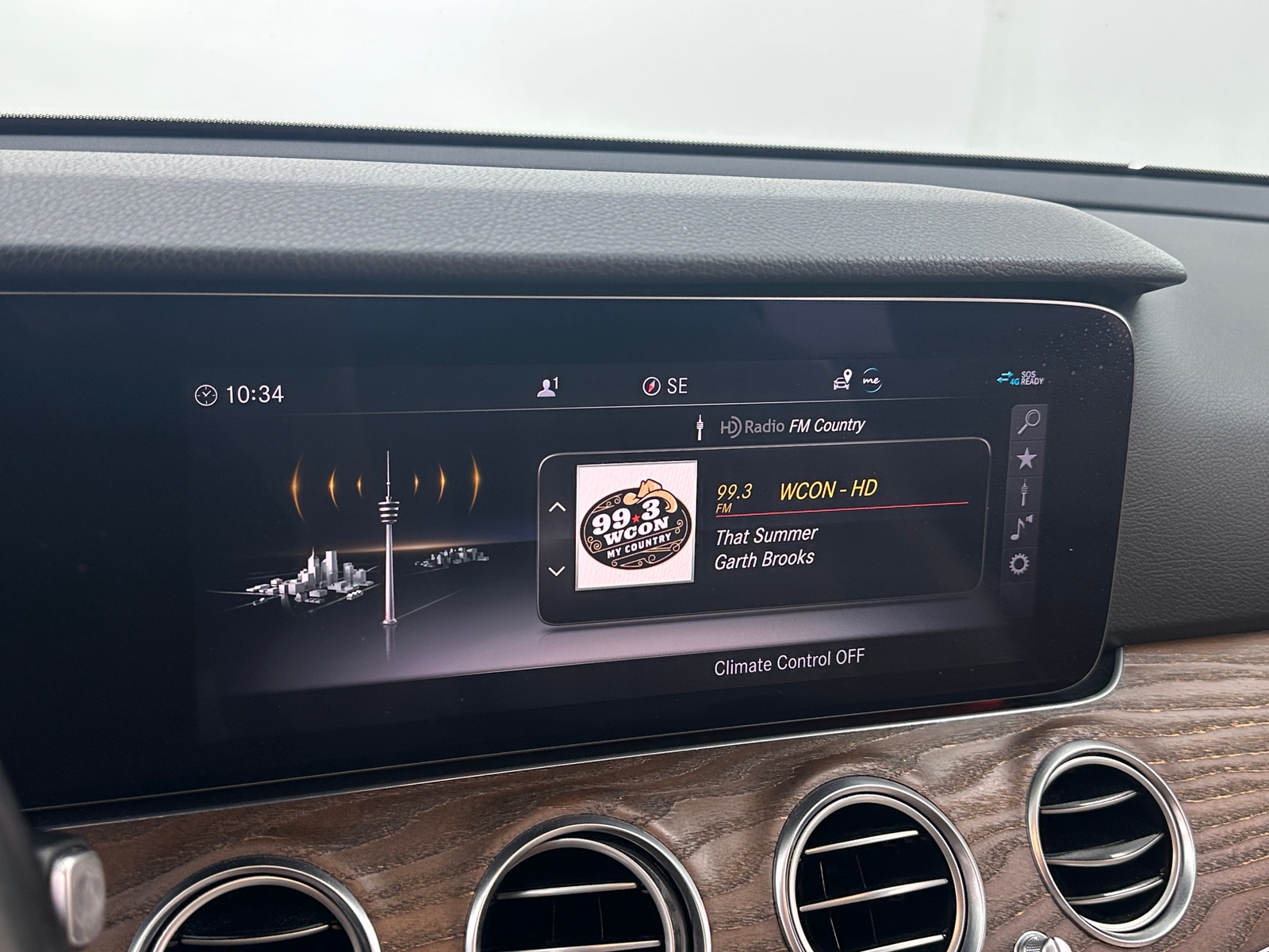 Thumbnail: 2020 Mercedes-Benz E-Class - 3