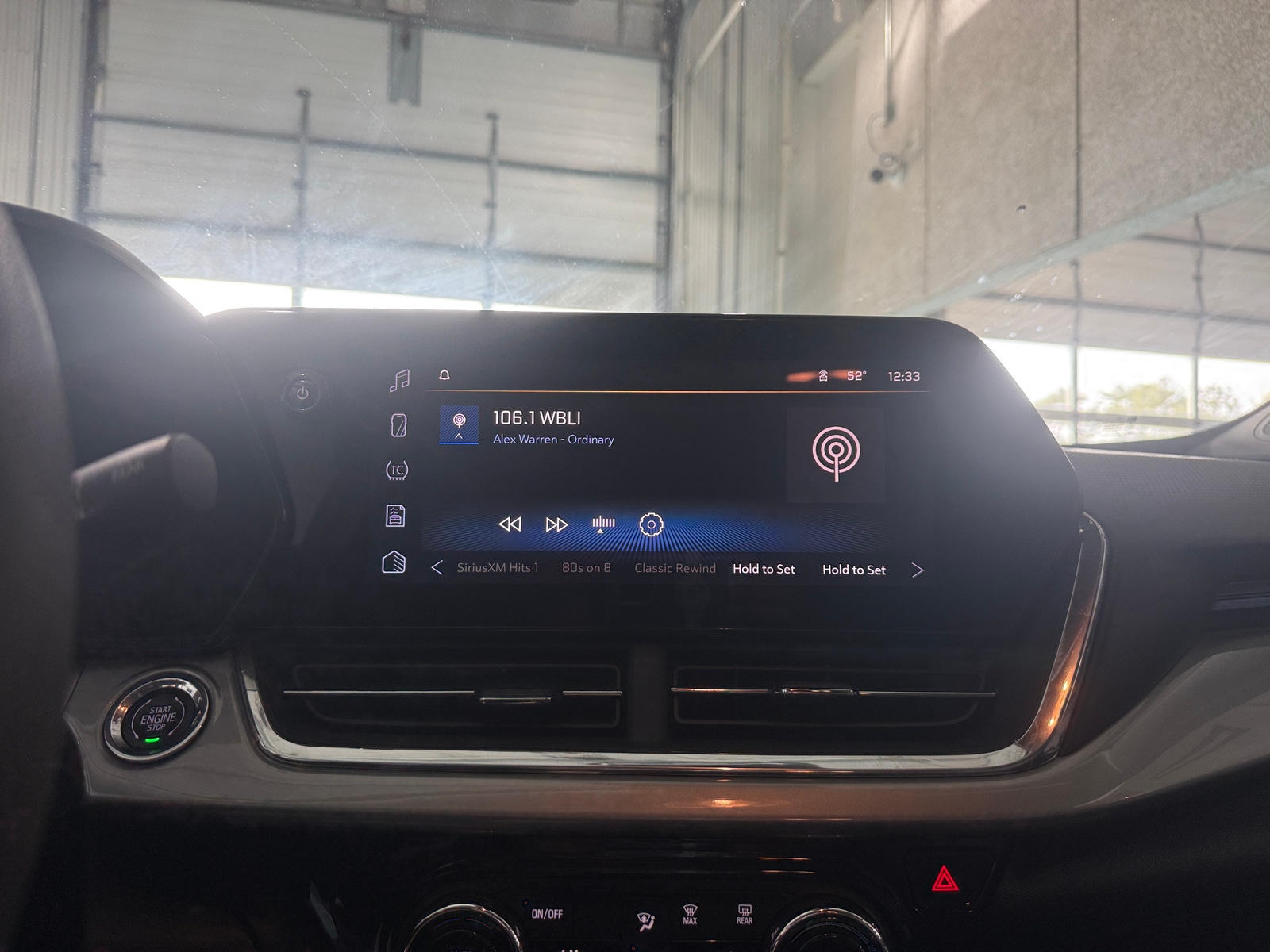 Thumbnail: 2025 Chevrolet Trax - 4