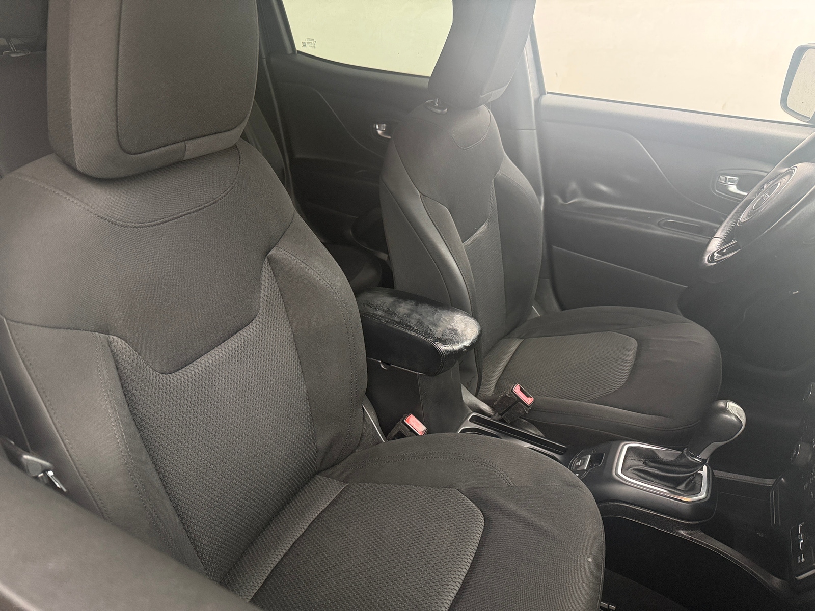 Thumbnail: 2018 Jeep Renegade - 2