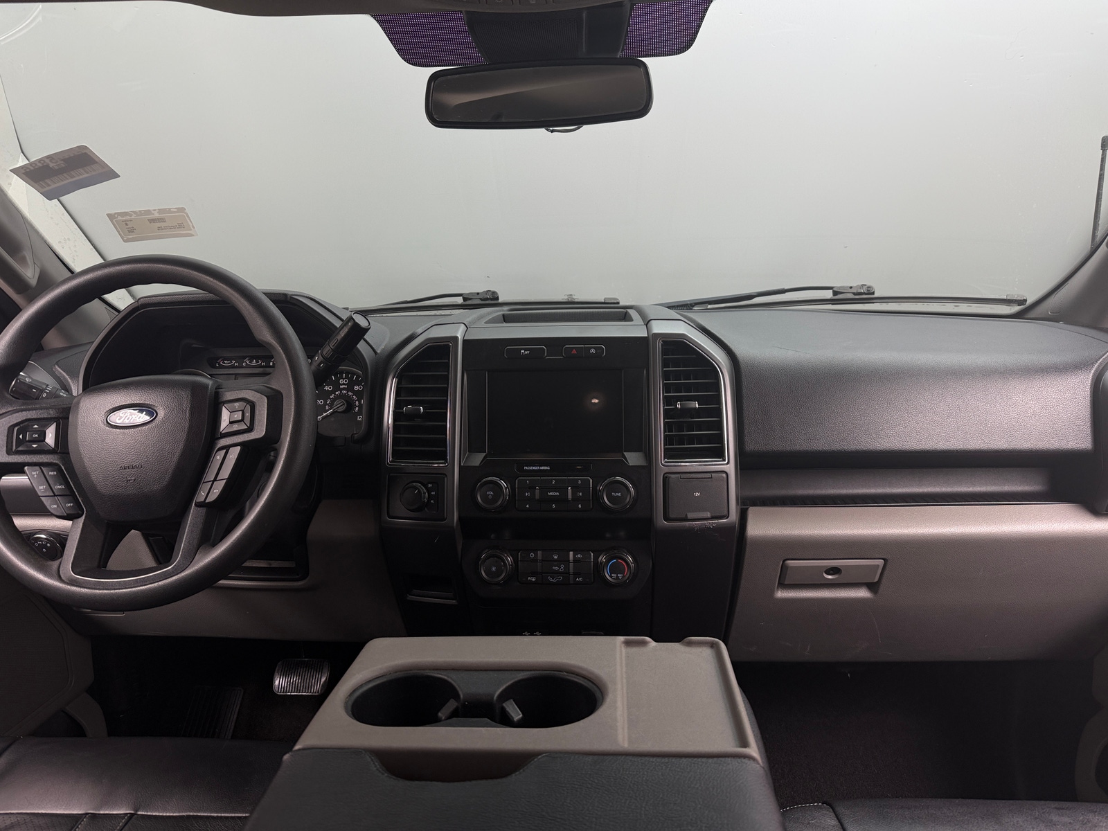 Thumbnail: 2020 Ford Econoline - 3