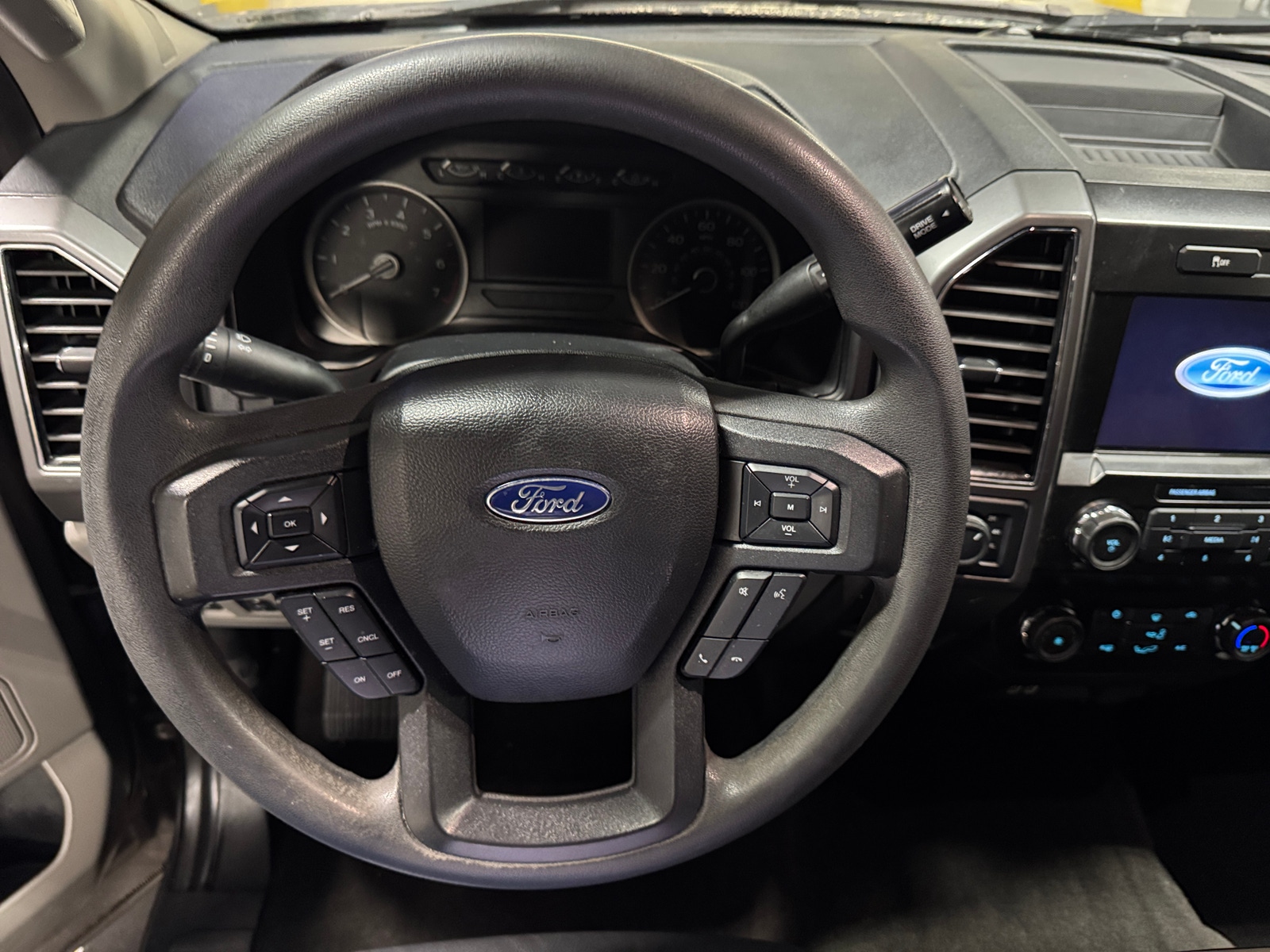 Thumbnail: 2020 Ford Econoline - 5