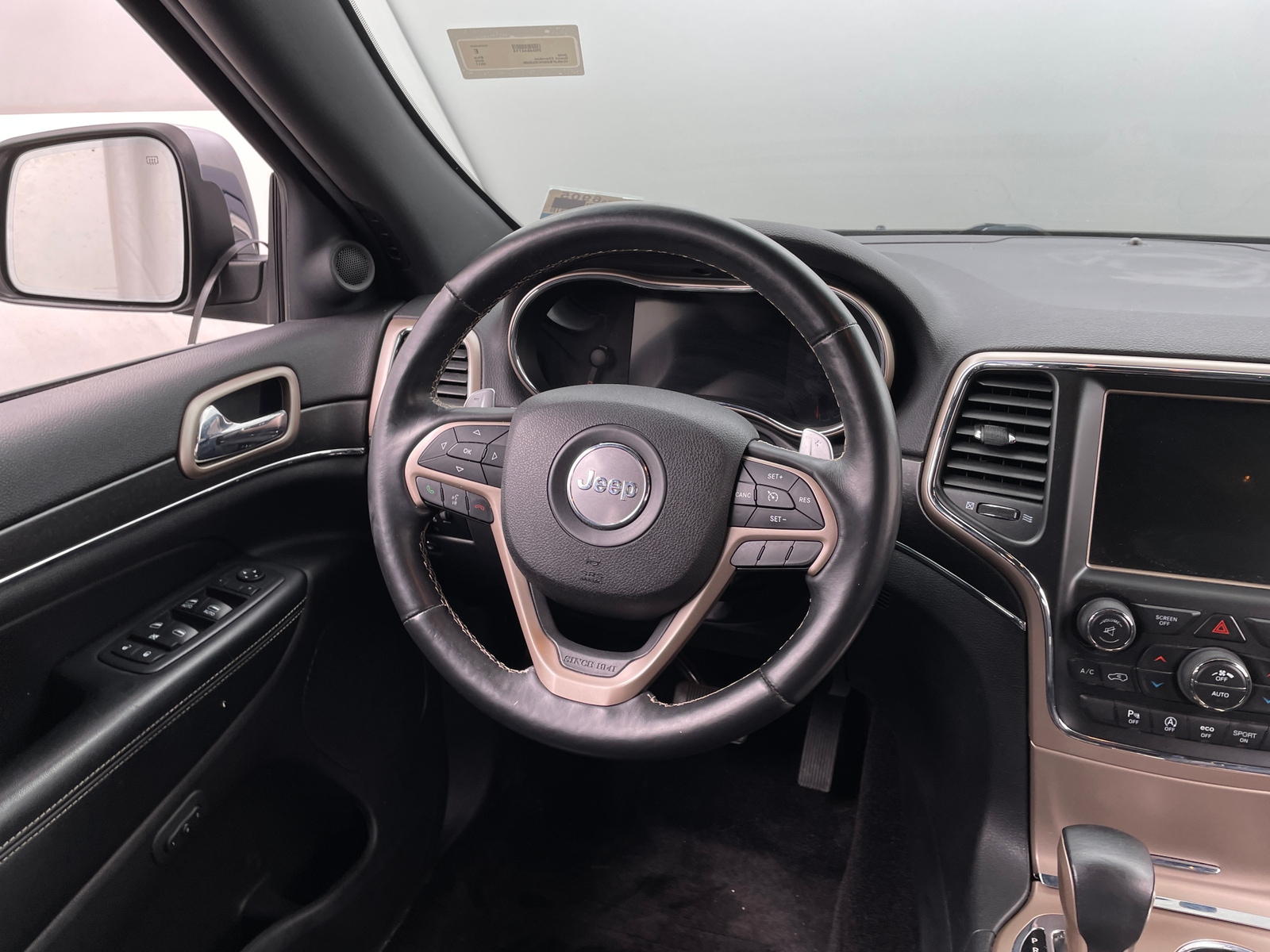 Thumbnail: 2017 Jeep Grand Cherokee - 4