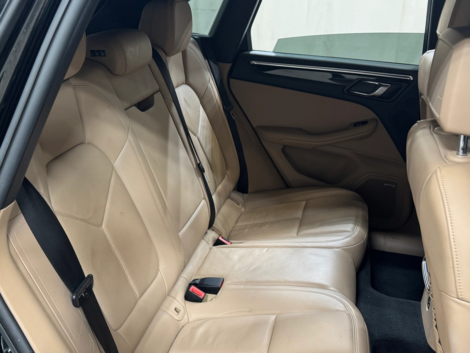 Thumbnail: 2021 Porsche Macan - 5