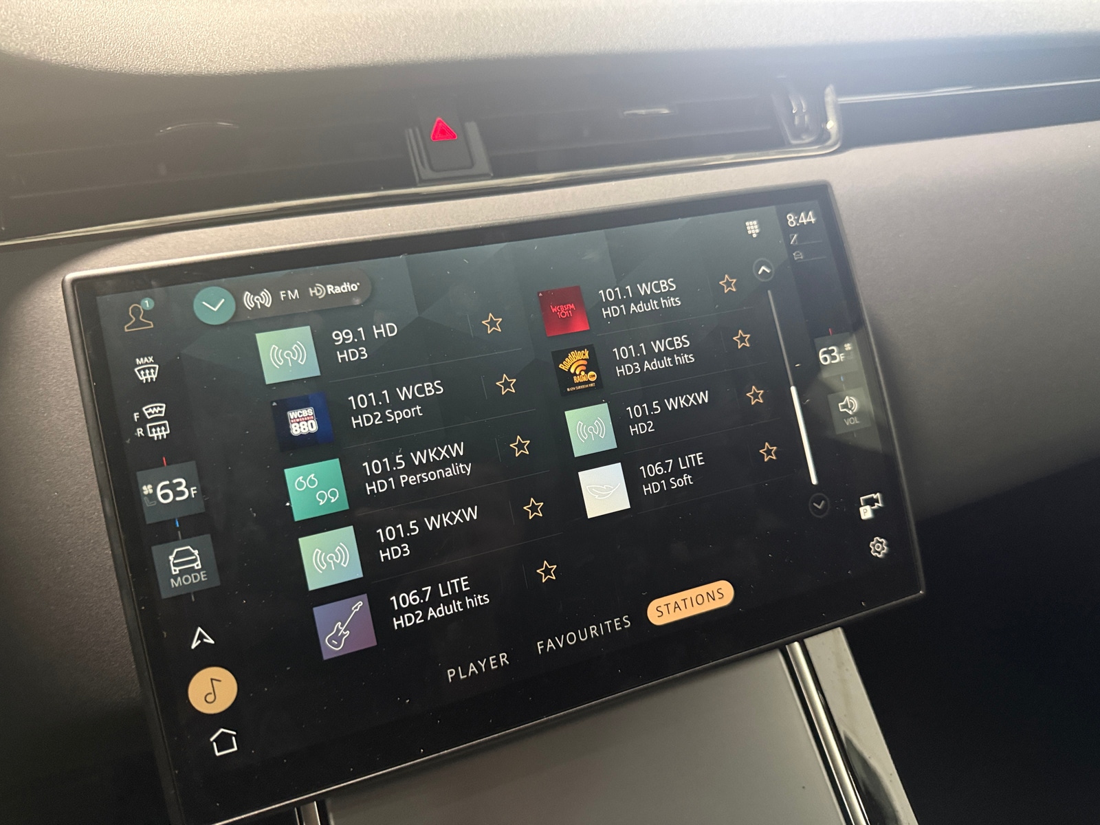 Thumbnail: 2024 Land Rover Range Rover Evoque - 3