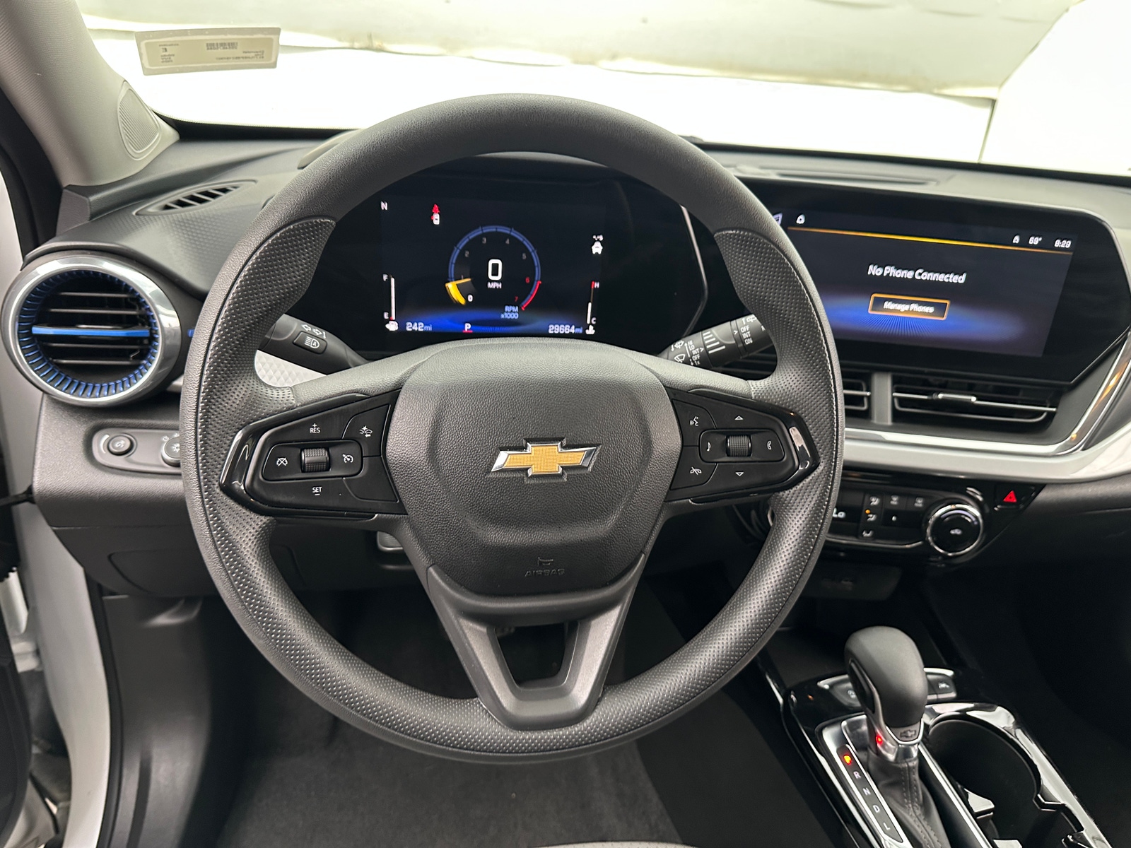 Thumbnail: 2025 Chevrolet Trax - 5