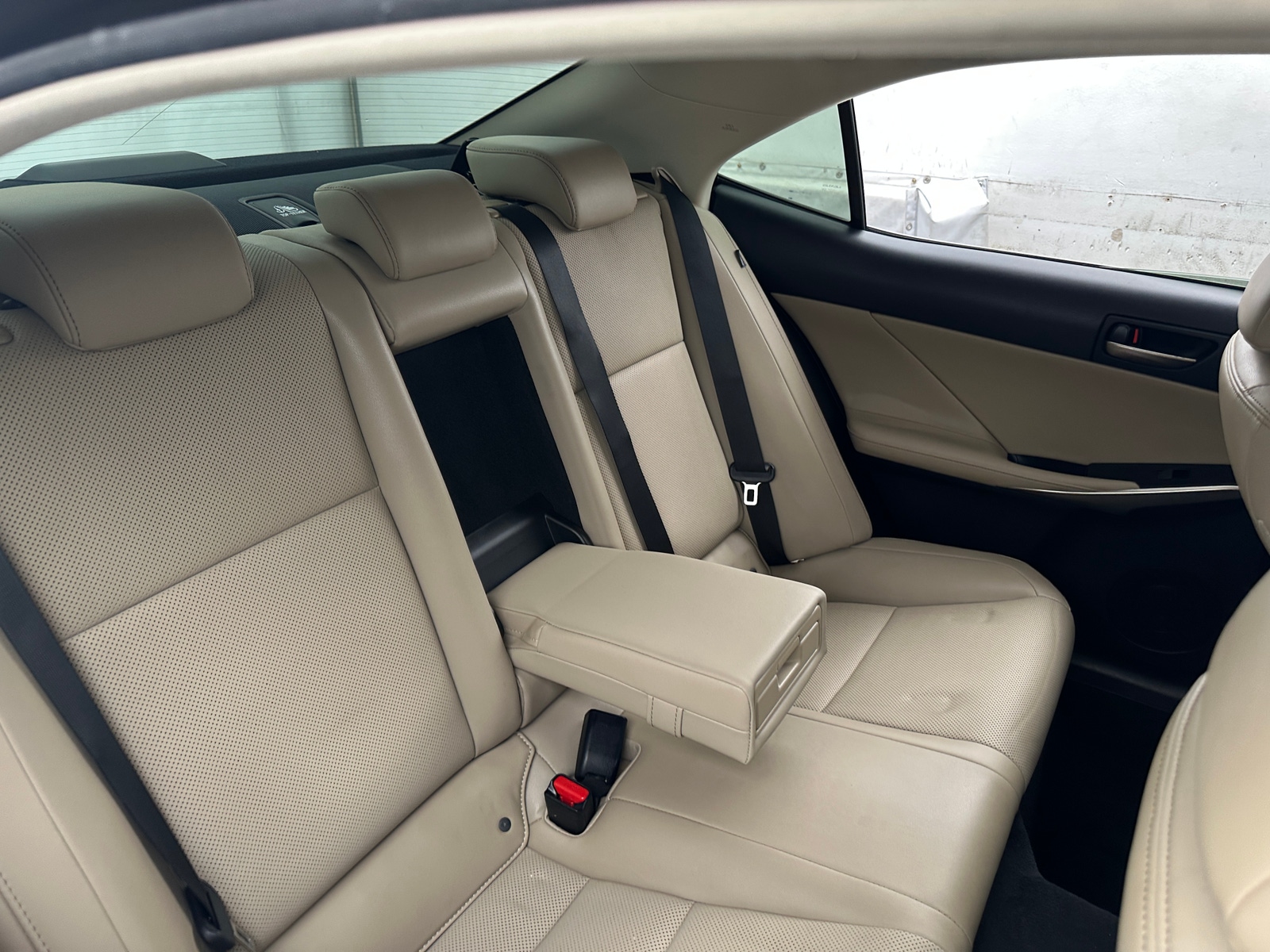 Thumbnail: 2018 Lexus IS - 5