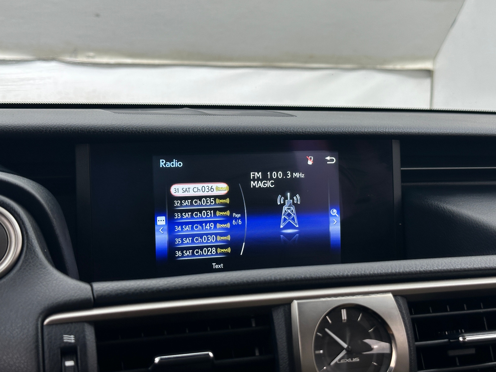 Thumbnail: 2018 Lexus IS - 3