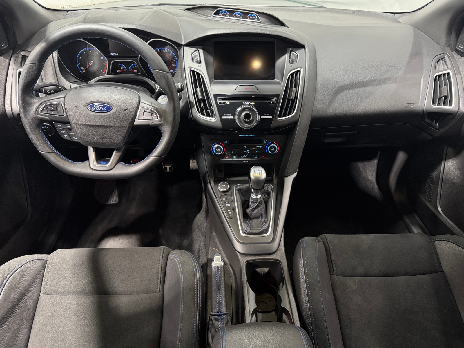 Thumbnail: 2017 Ford Focus - 2