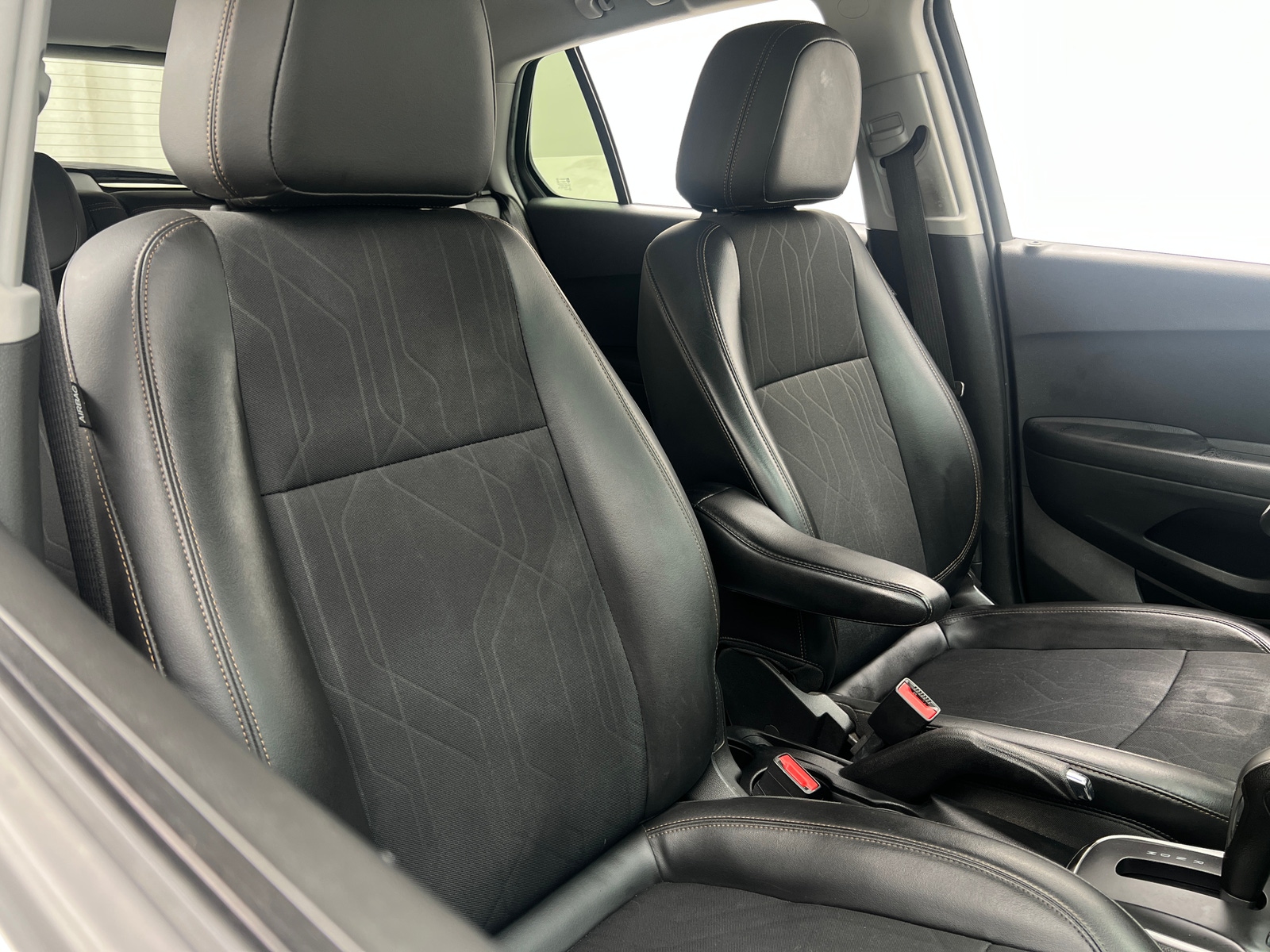 Thumbnail: 2022 Chevrolet Trax - 2