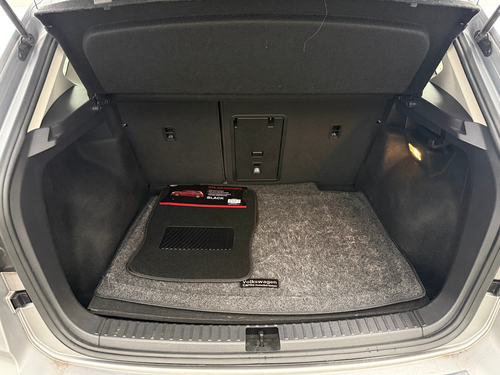 Thumbnail: 2022 Volkswagen Taos - 6