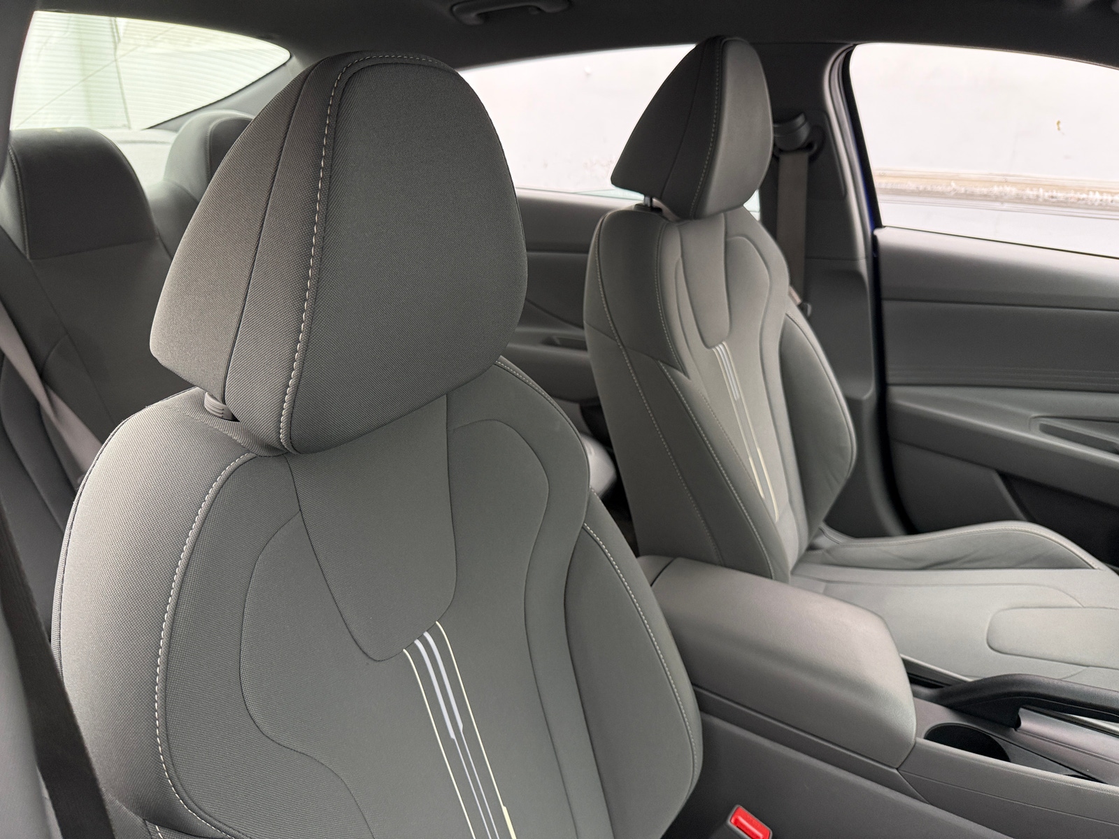 Thumbnail: 2023 Hyundai Elantra - 2