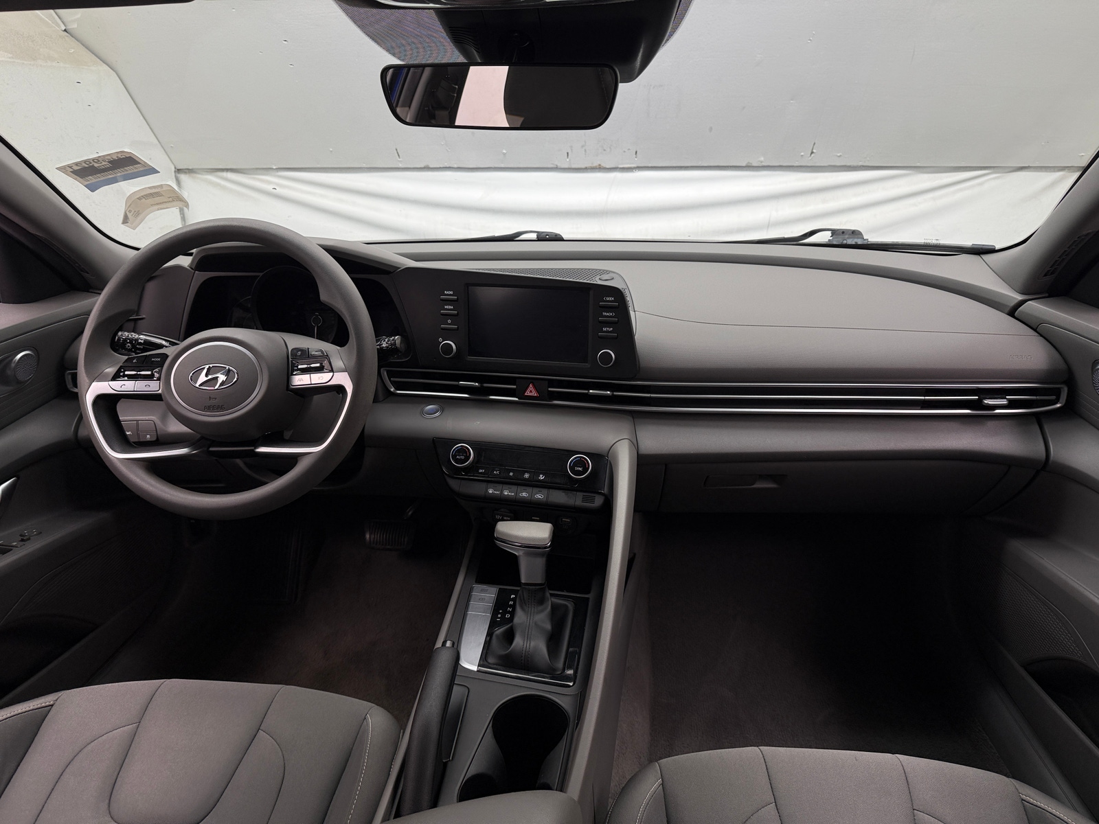 Thumbnail: 2023 Hyundai Elantra - 3